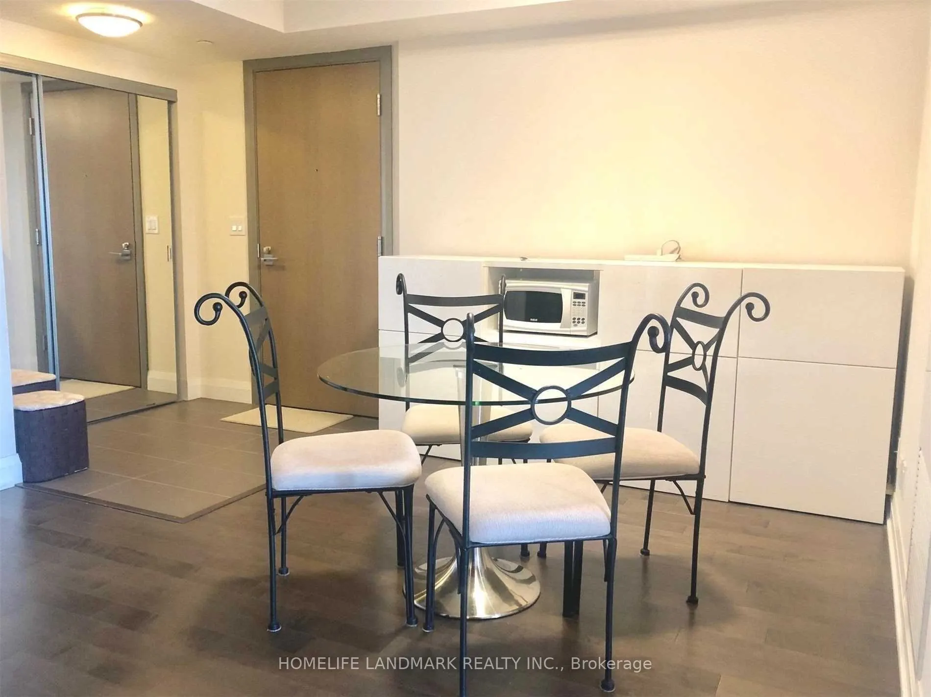 18 Uptown Drive, #2105
