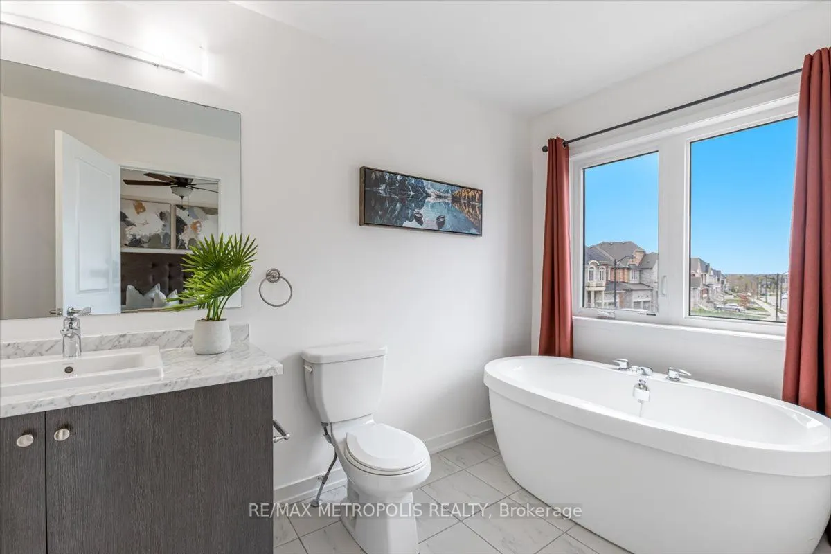 82 Dundonald Trail