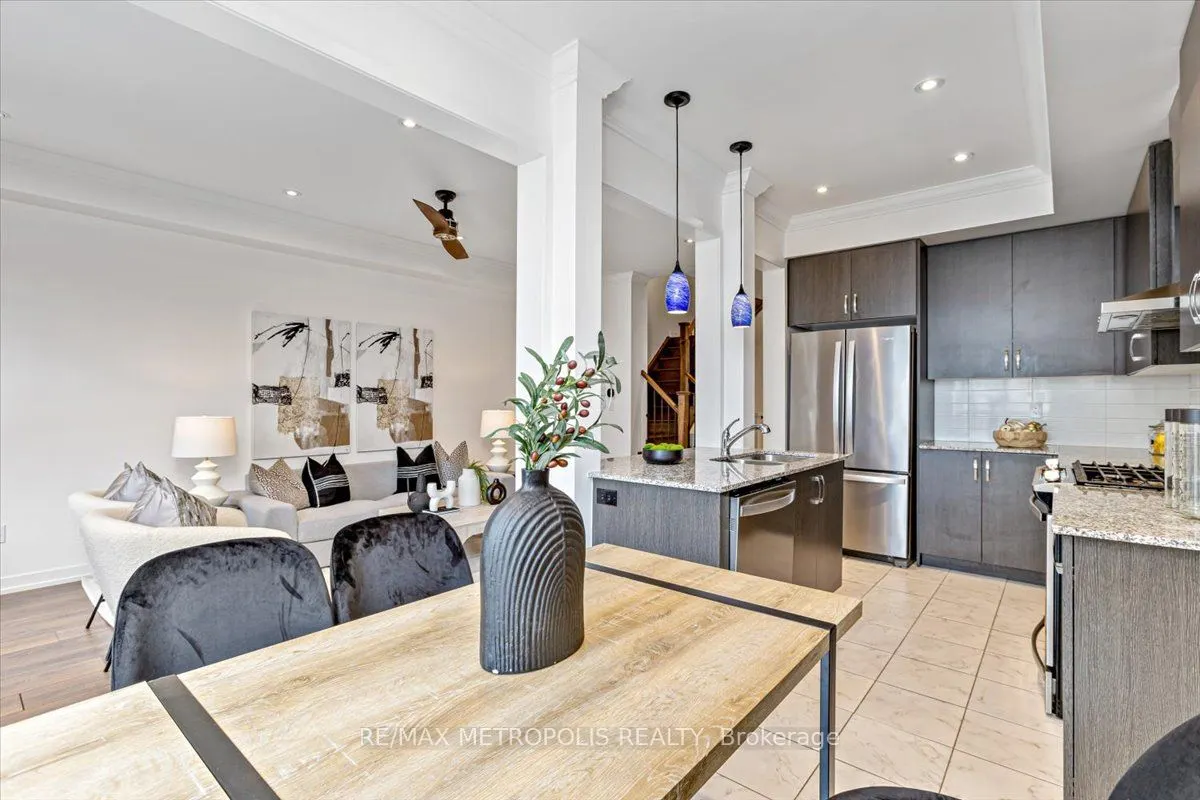 82 Dundonald Trail