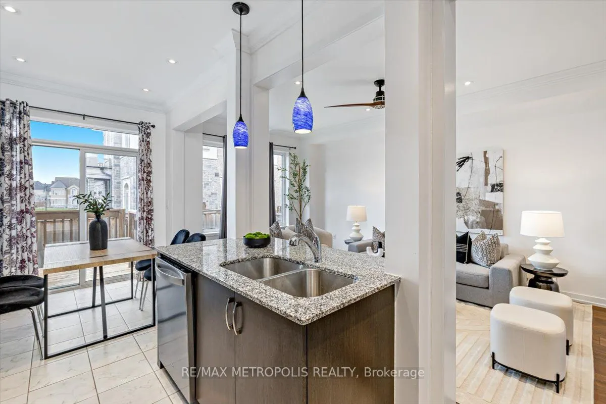 82 Dundonald Trail