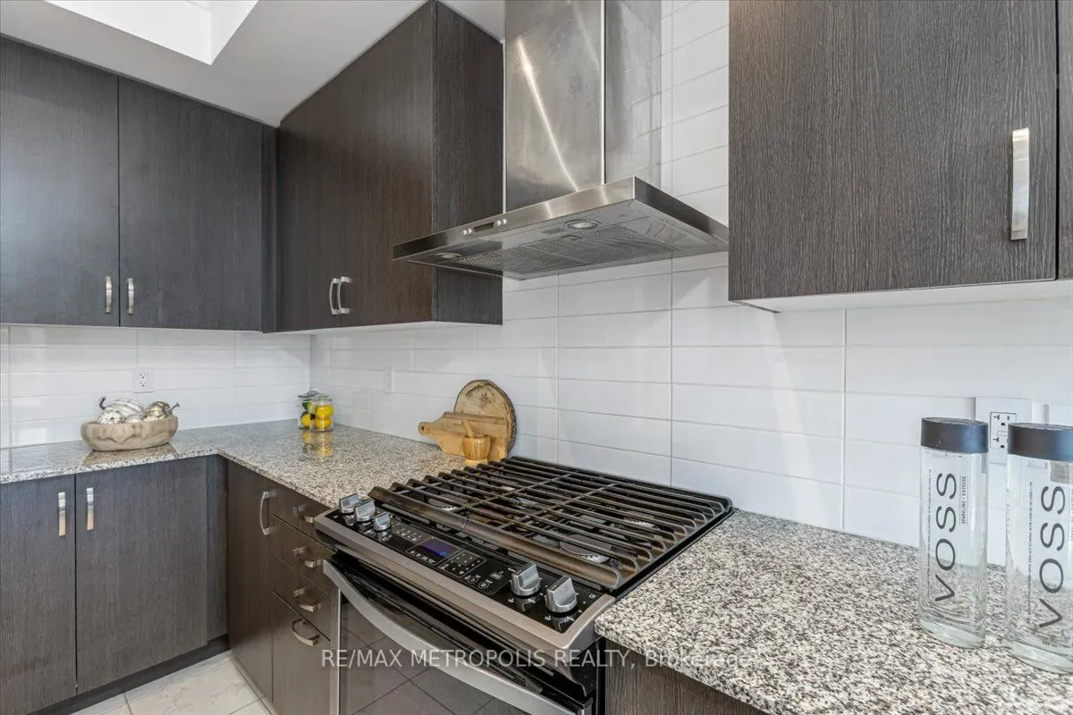 82 Dundonald Trail