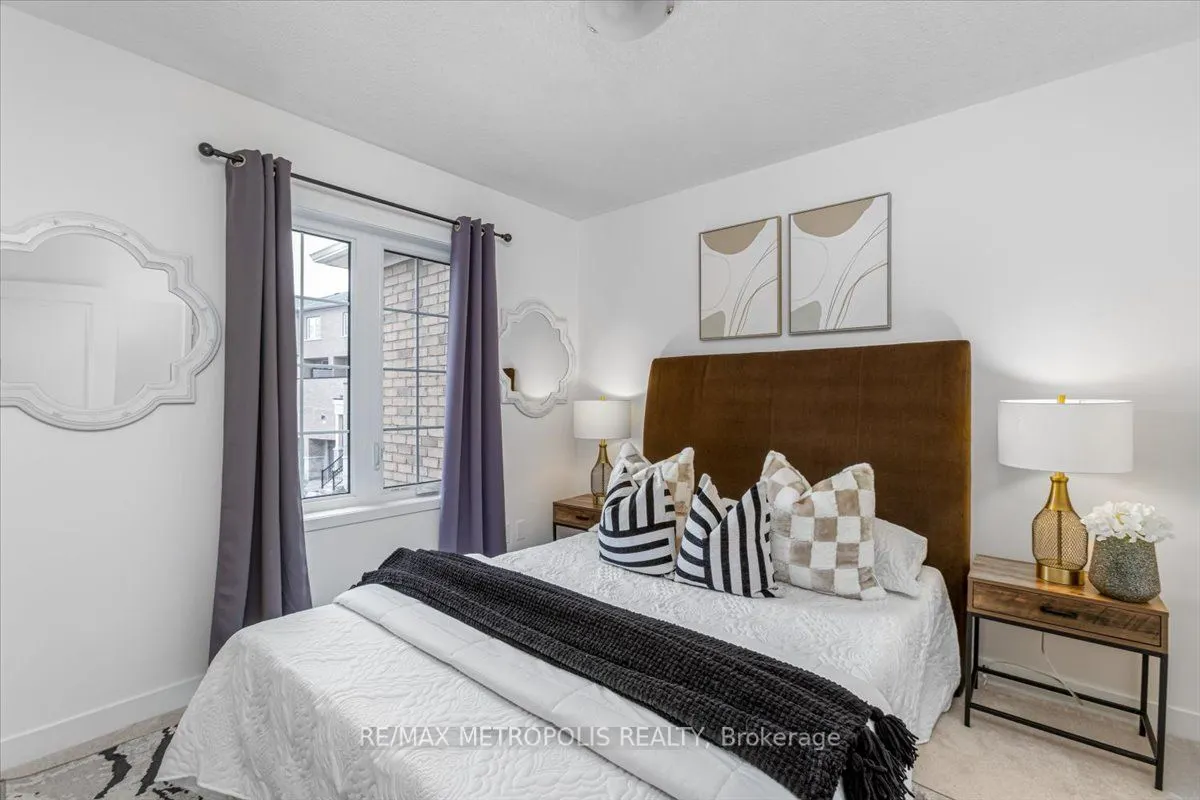82 Dundonald Trail