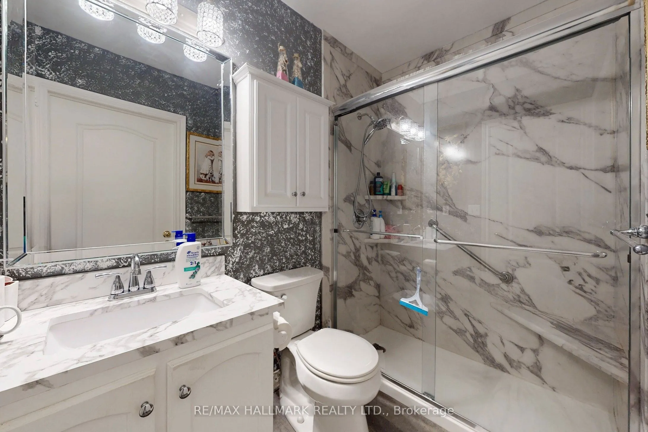 112 Simcoe Road, #1