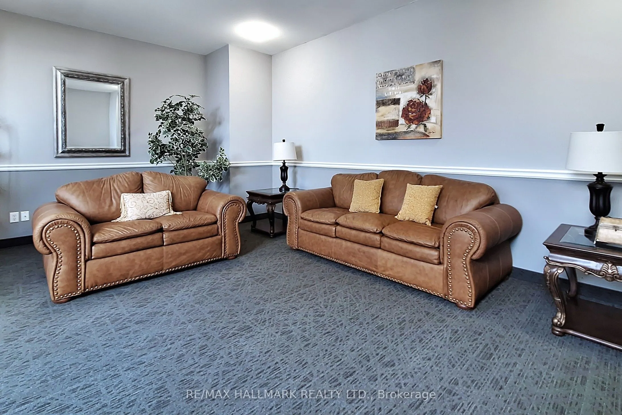 112 Simcoe Road, #1