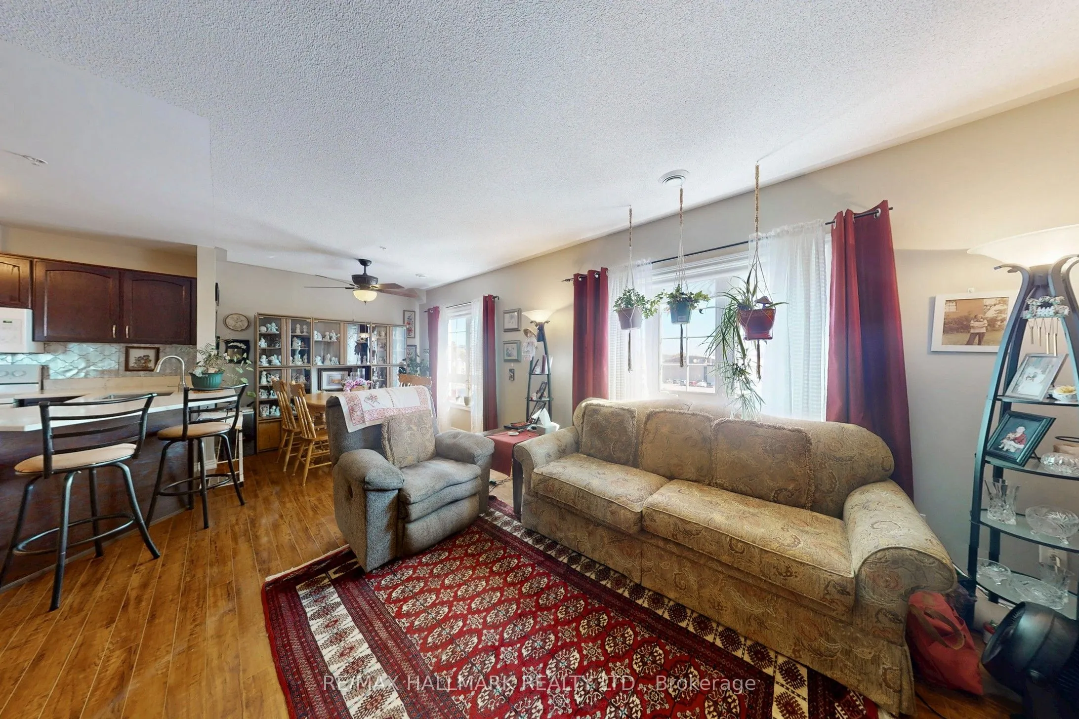 112 Simcoe Road, #1