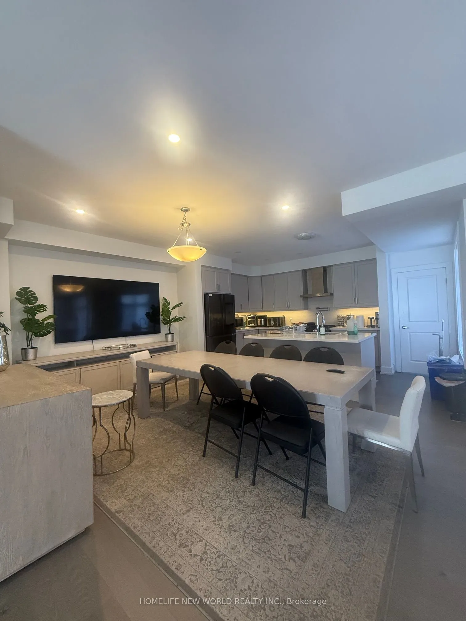 97 Guardhouse Crescent