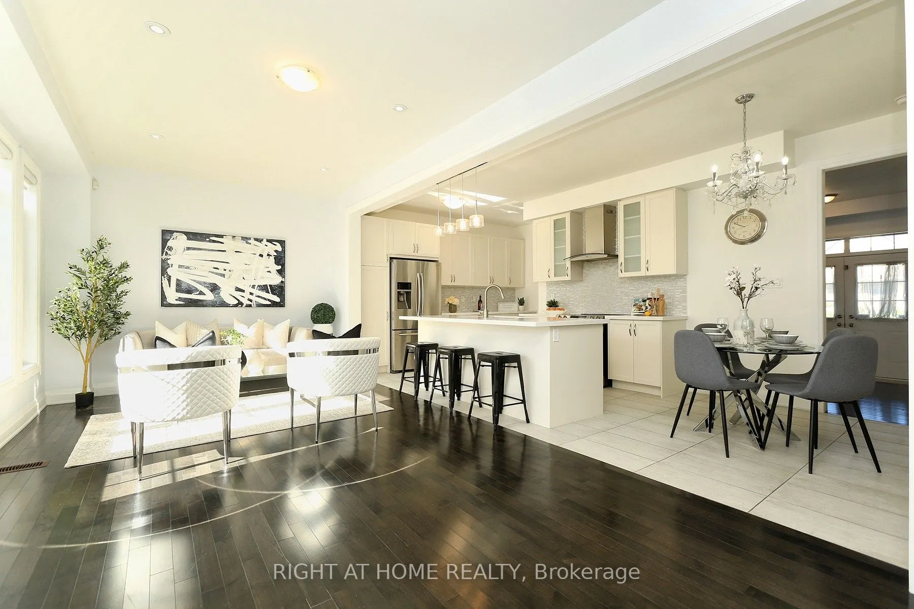 63 East's Corner Boulevard