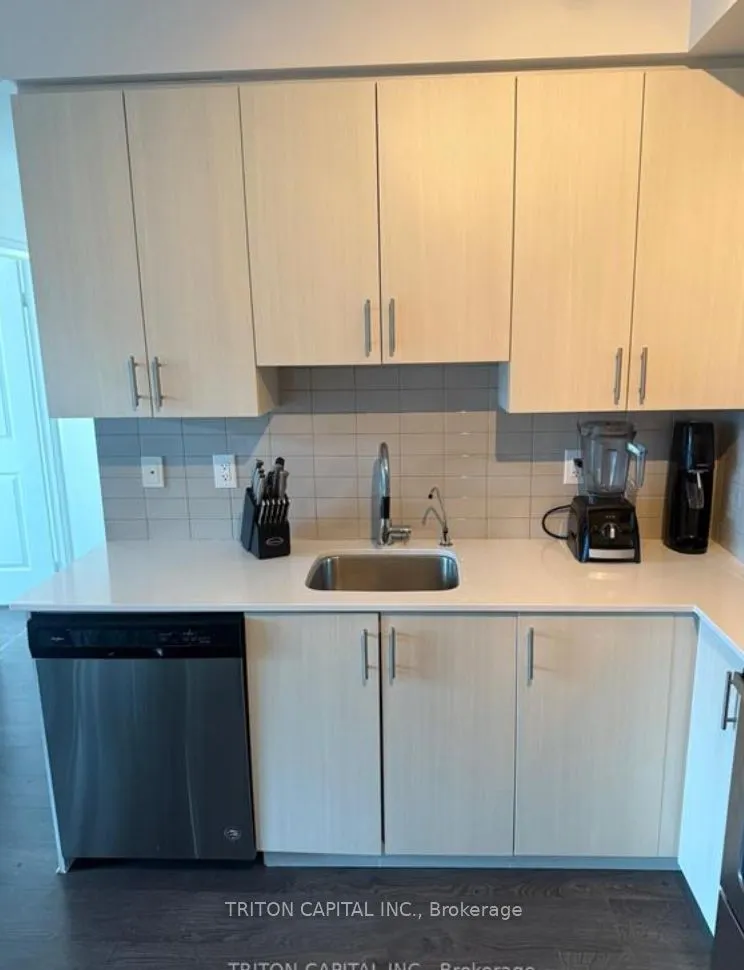 3700 Highway 7, #502