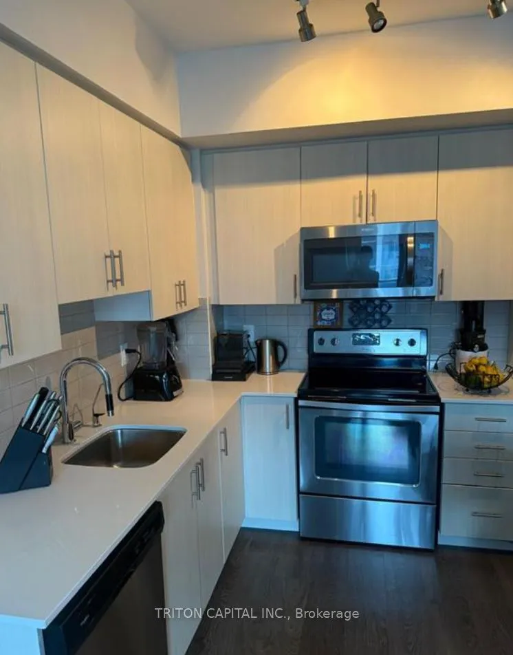3700 Highway 7, #502