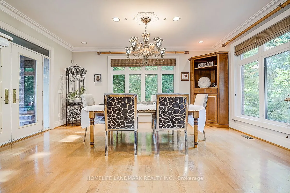 86 Muzich Place
