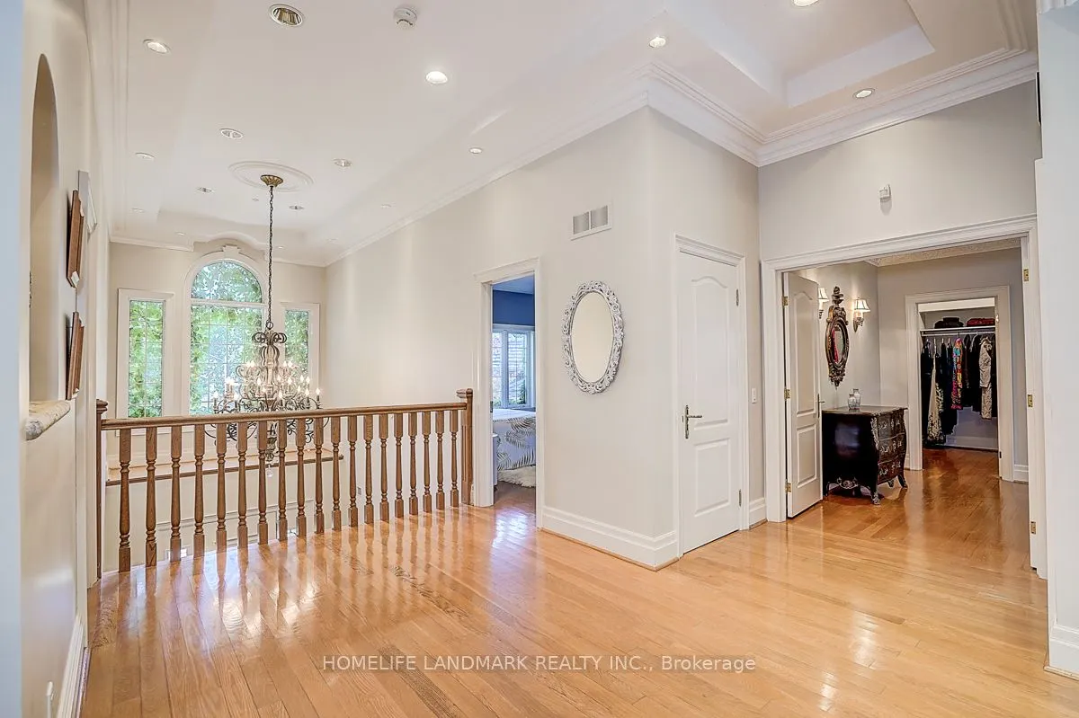 86 Muzich Place