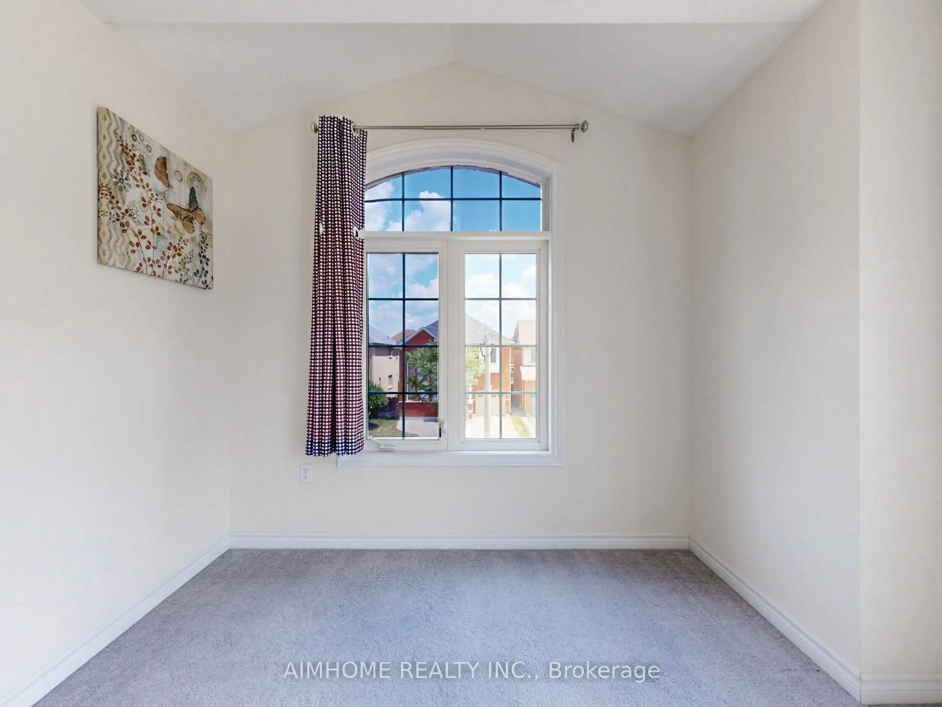 103 Evershot Crescent