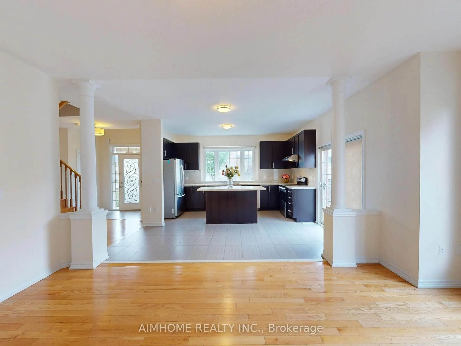 103 Evershot Crescent