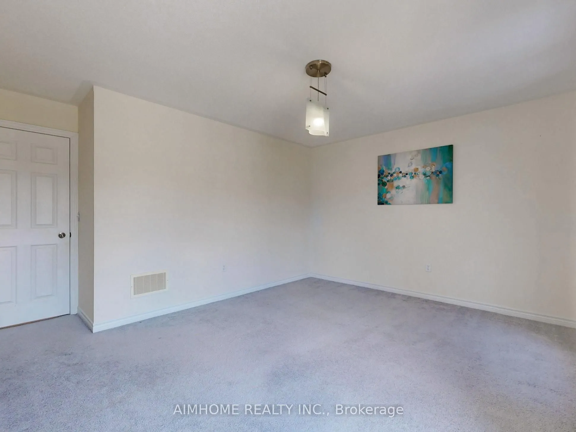103 Evershot Crescent