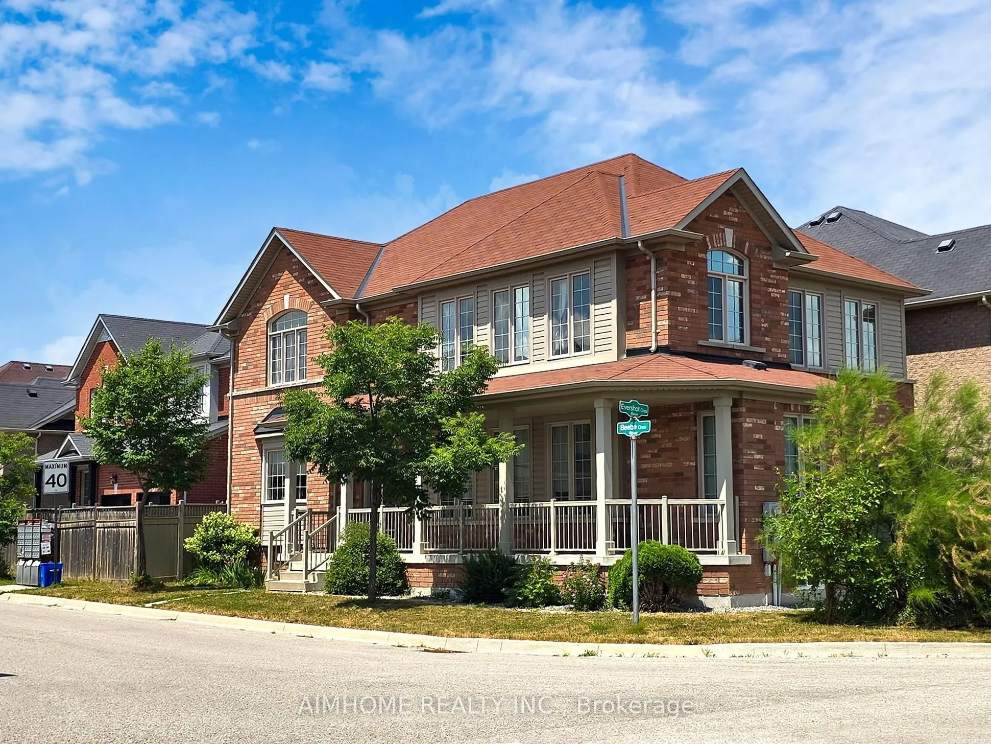 103 Evershot Crescent