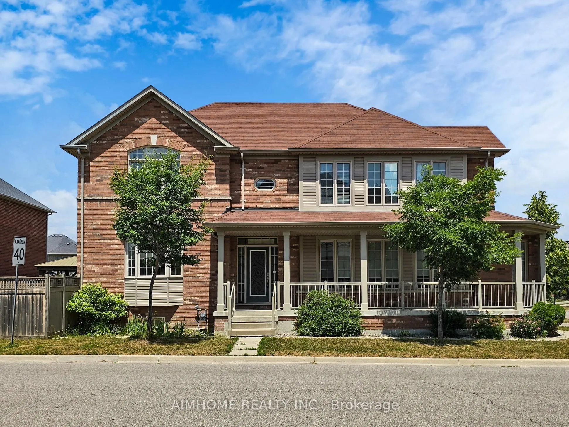 103 Evershot Crescent