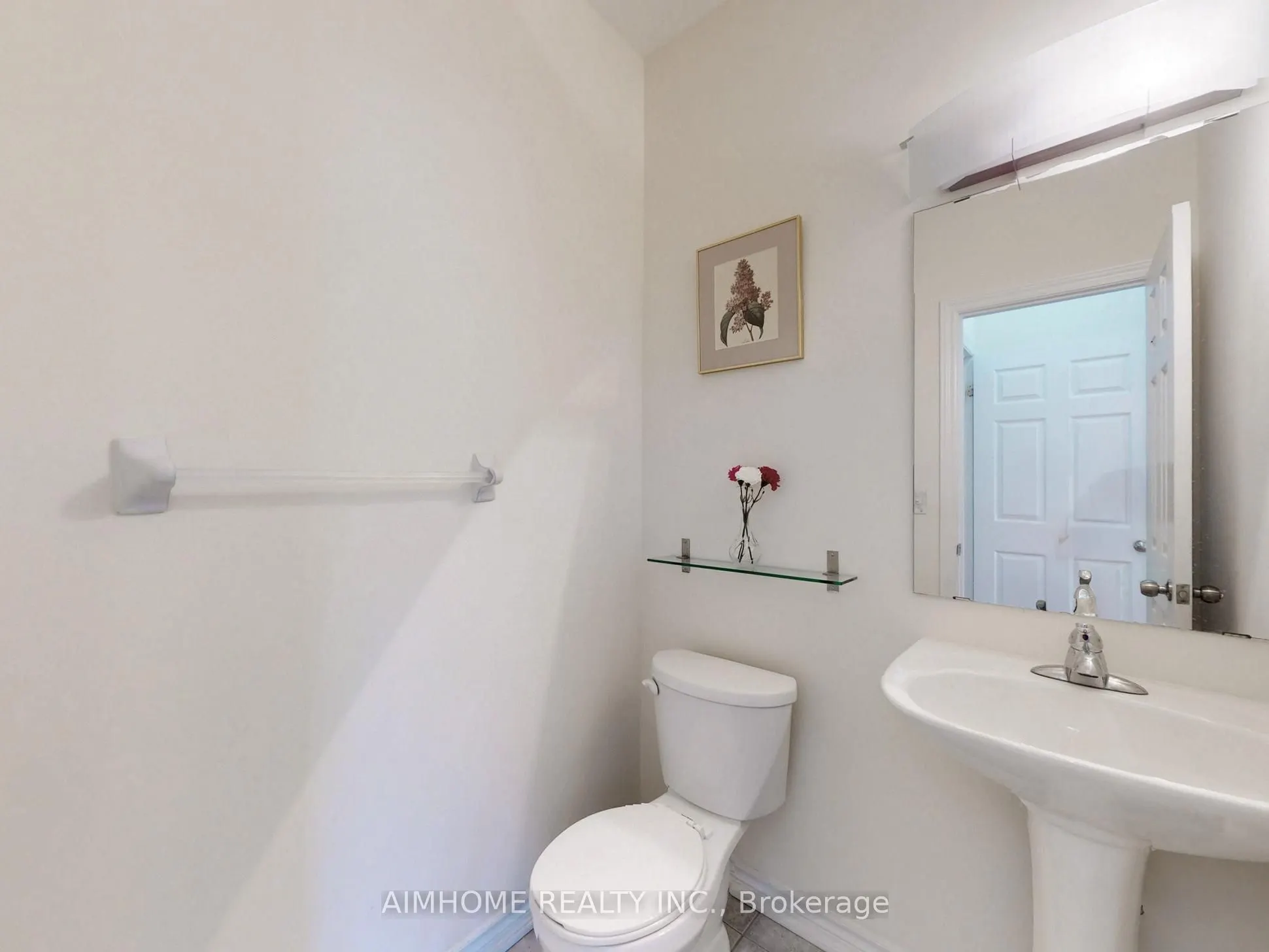103 Evershot Crescent
