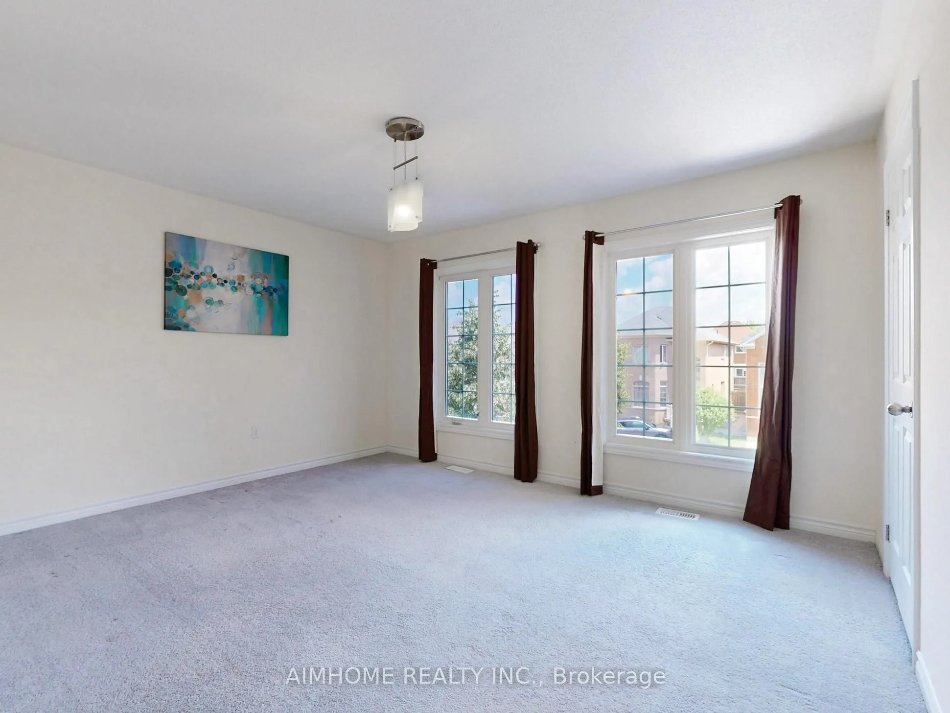 103 Evershot Crescent