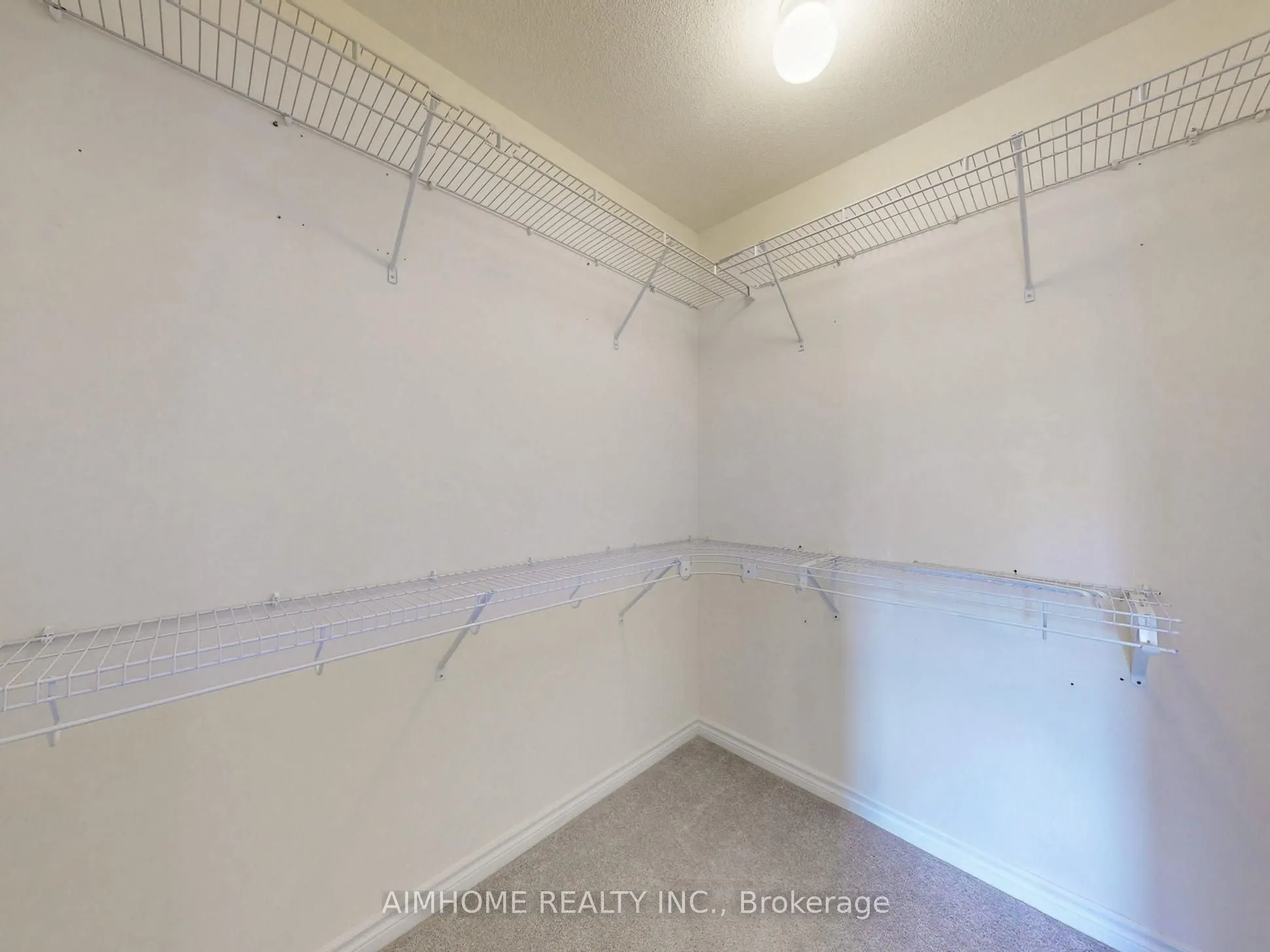 103 Evershot Crescent