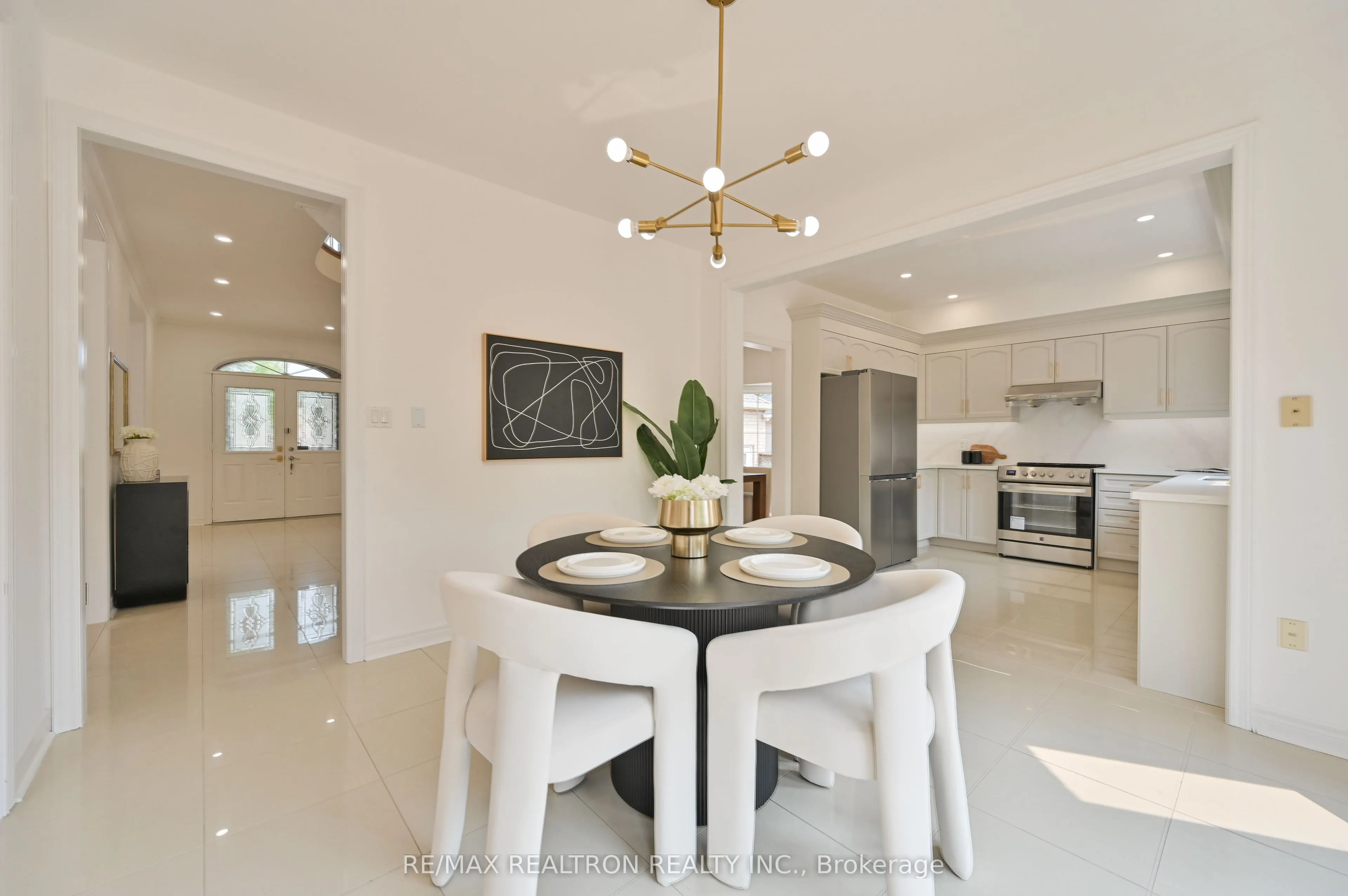 6 Renberg Drive