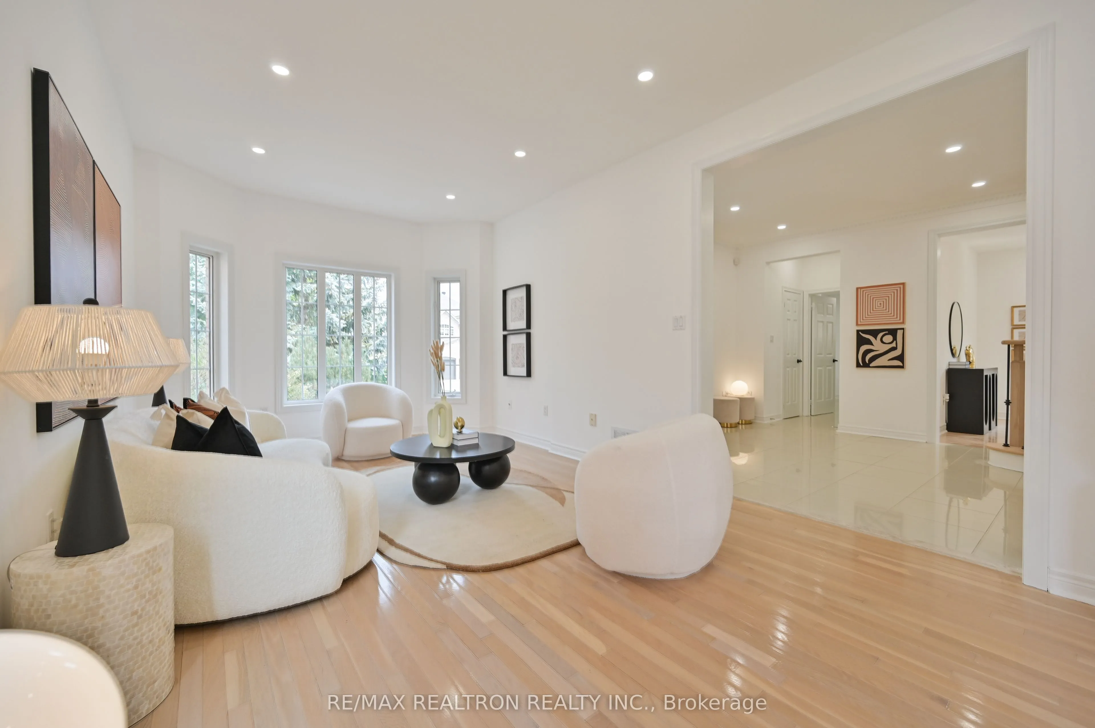 6 Renberg Drive