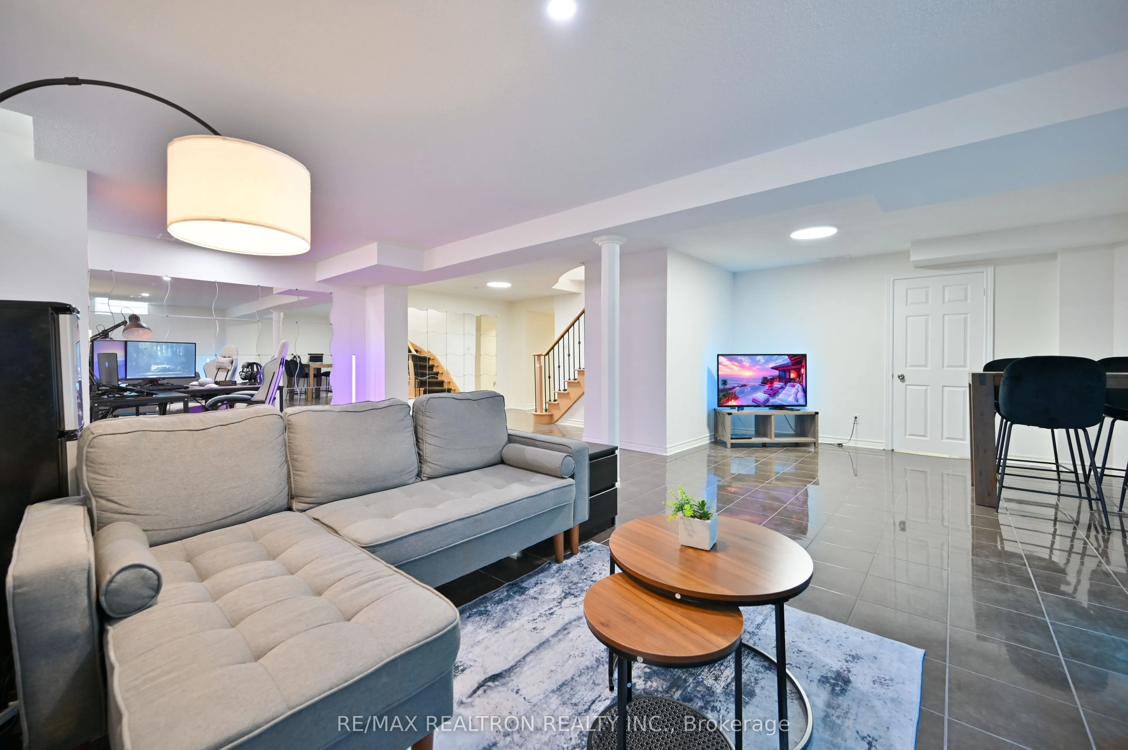 6 Renberg Drive