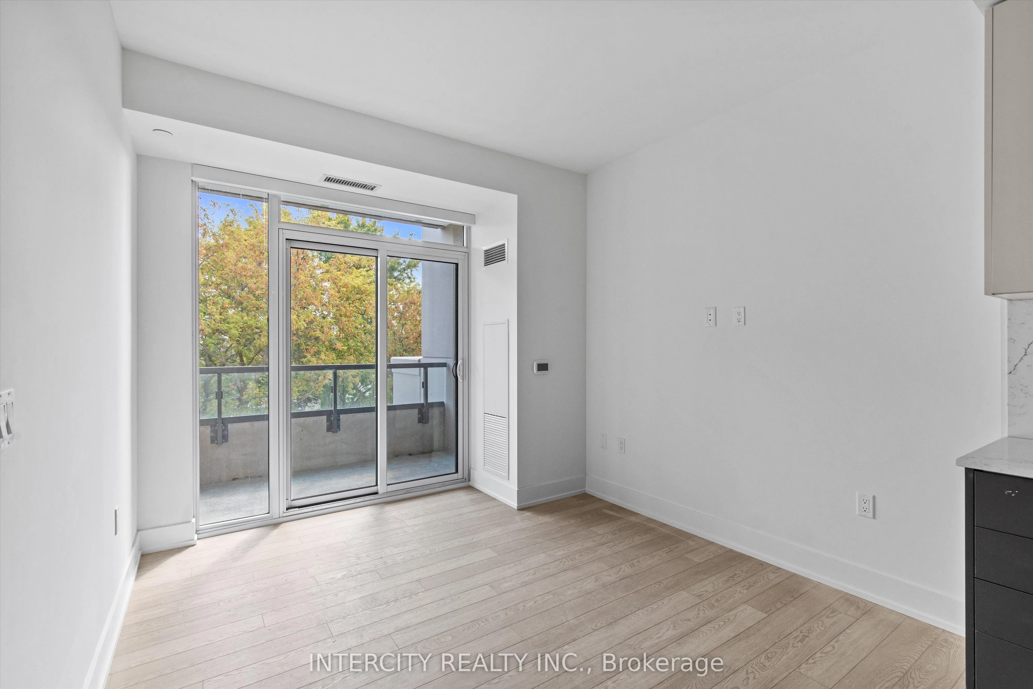 2075 King Road, #349
