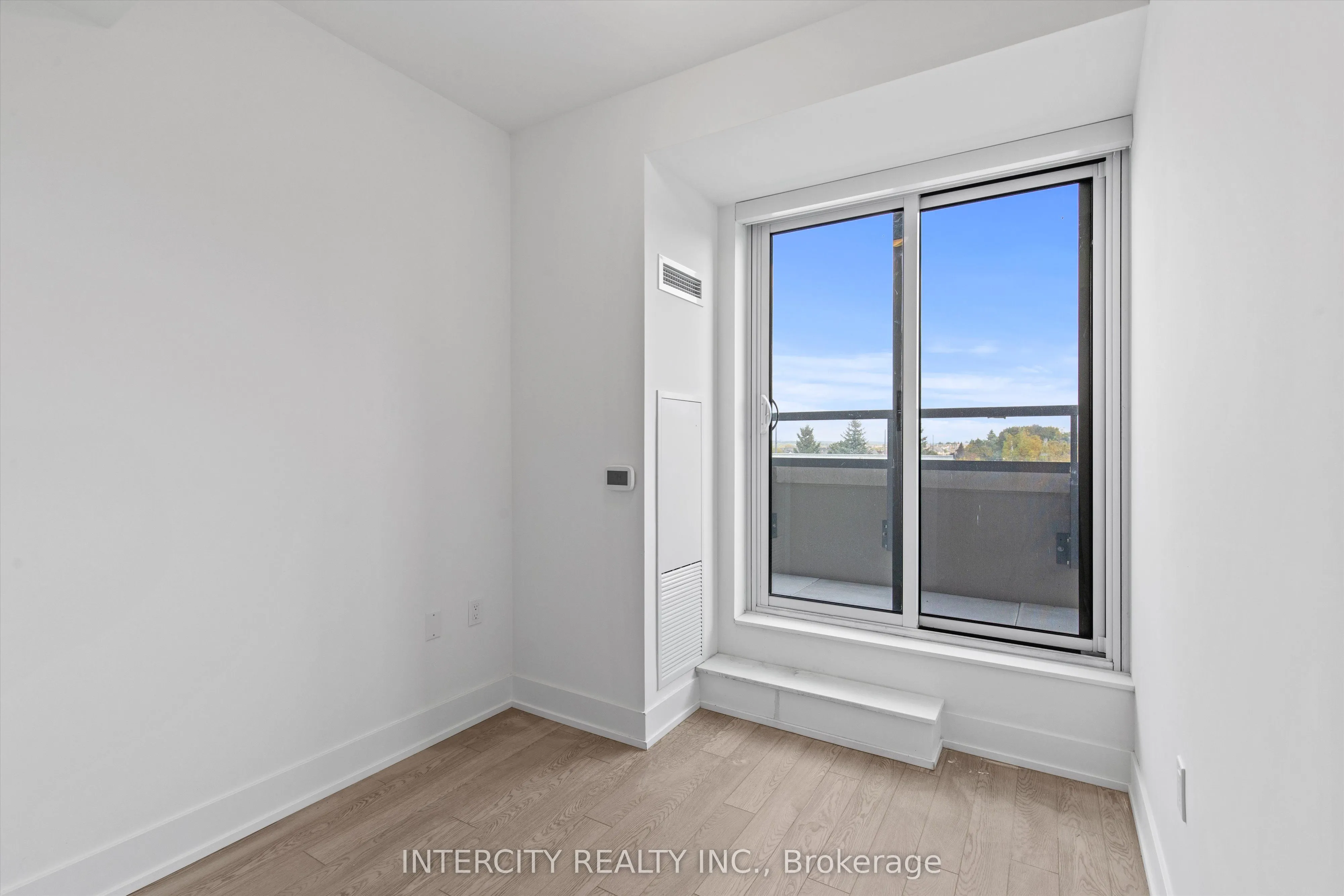 2075 King Road, #349
