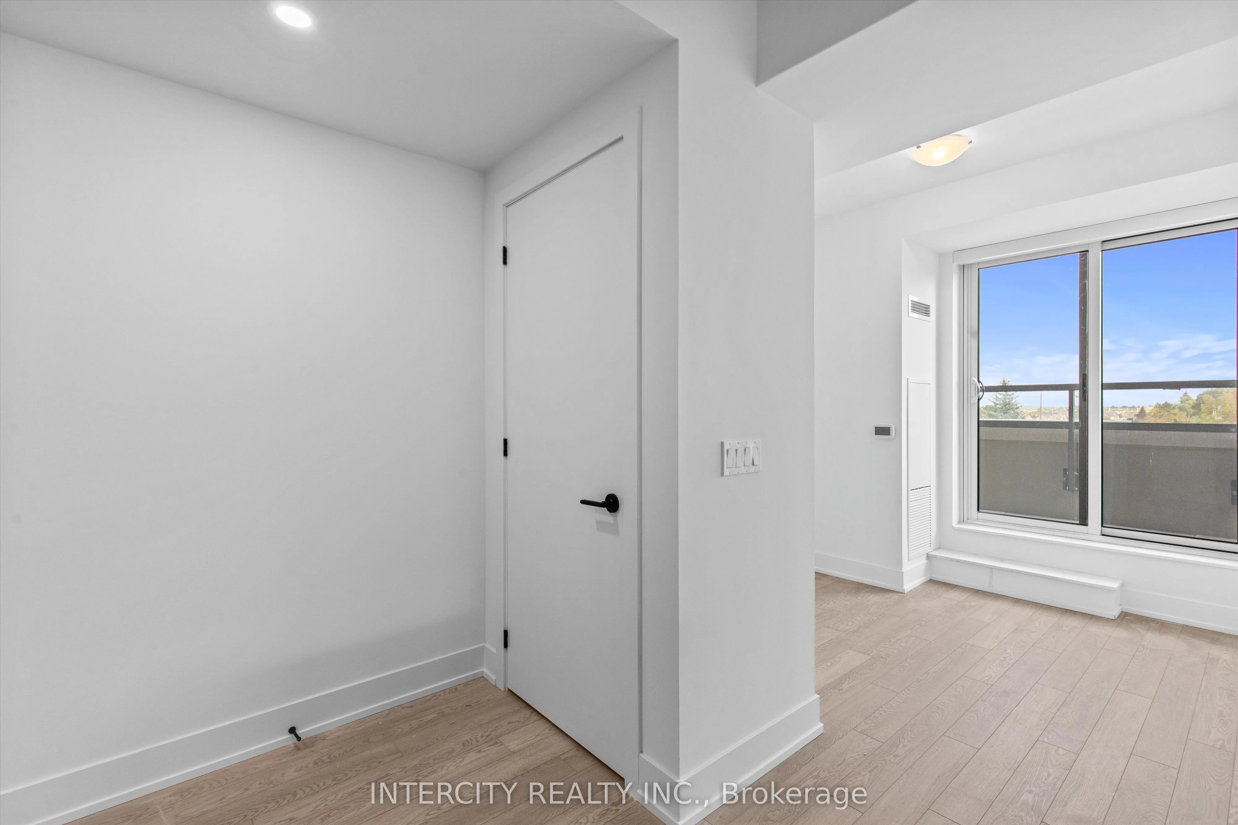 2075 King Road, #349