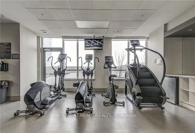 7165 Yonge Street, #1507