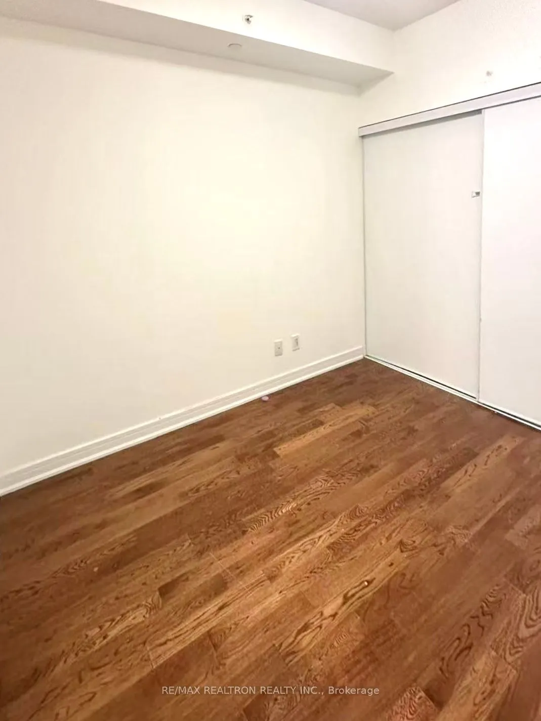 9191 Yonge Street, #SW311