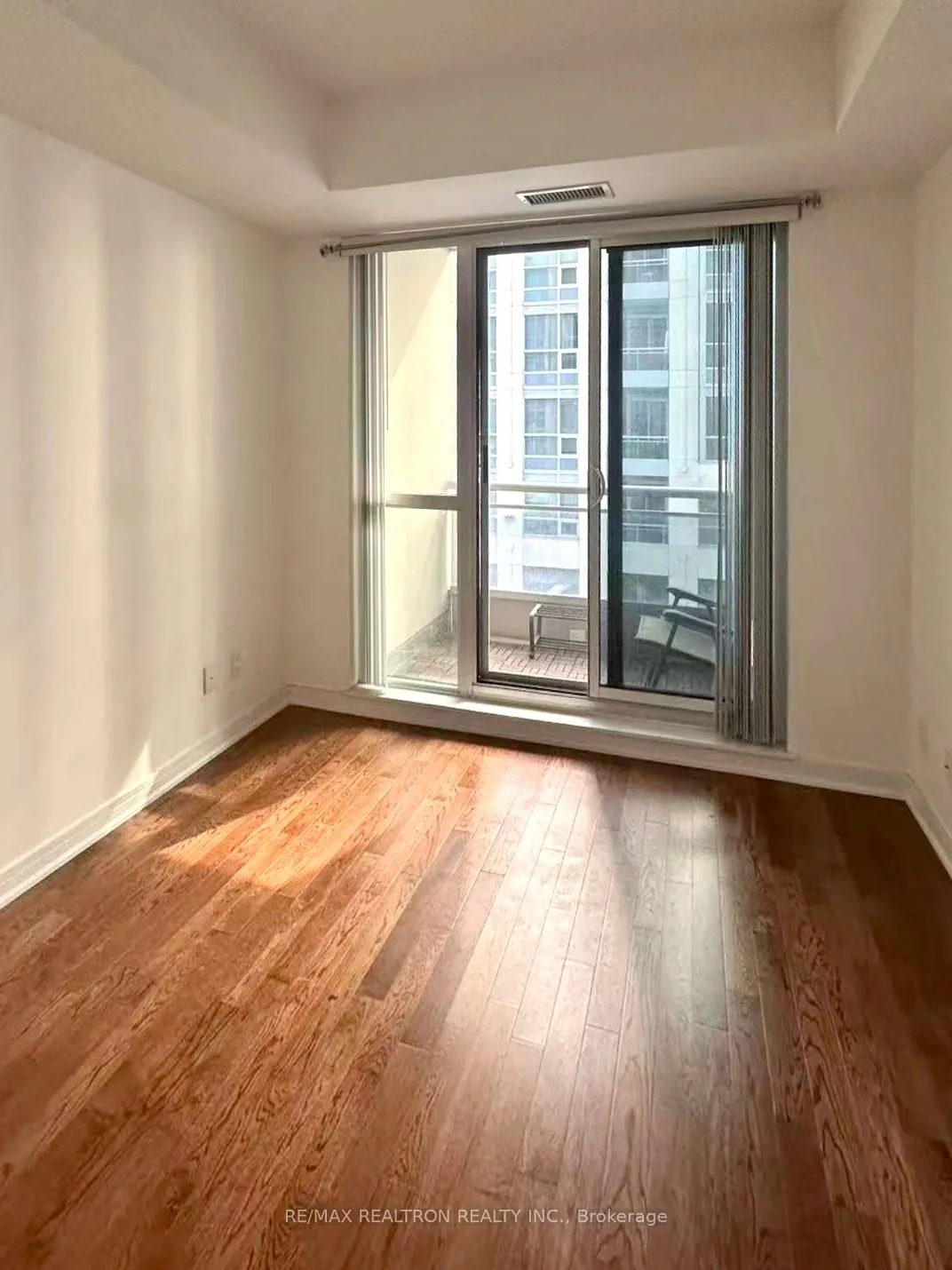 9191 Yonge Street, #SW311