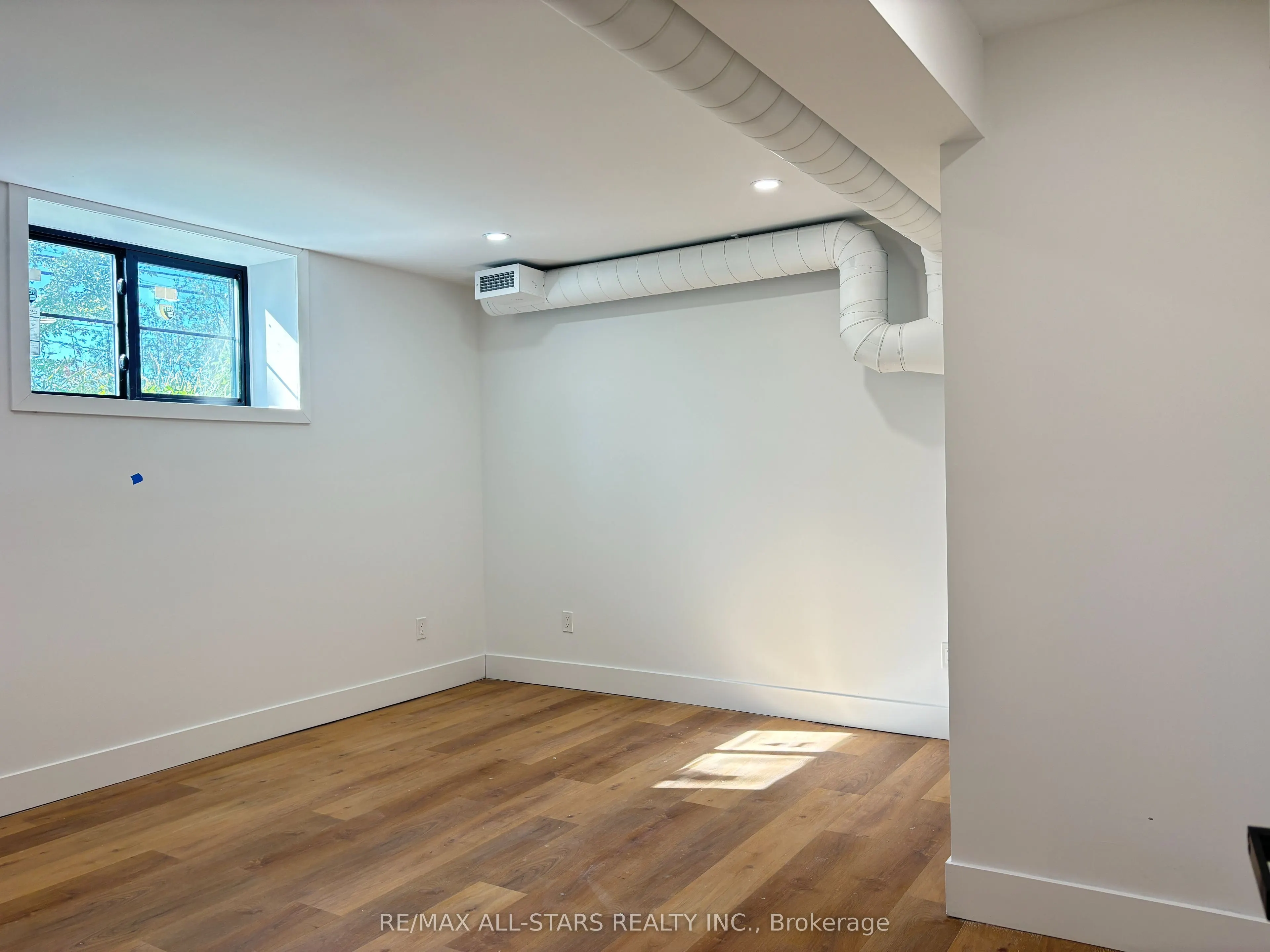 1678 Metro Road, #A