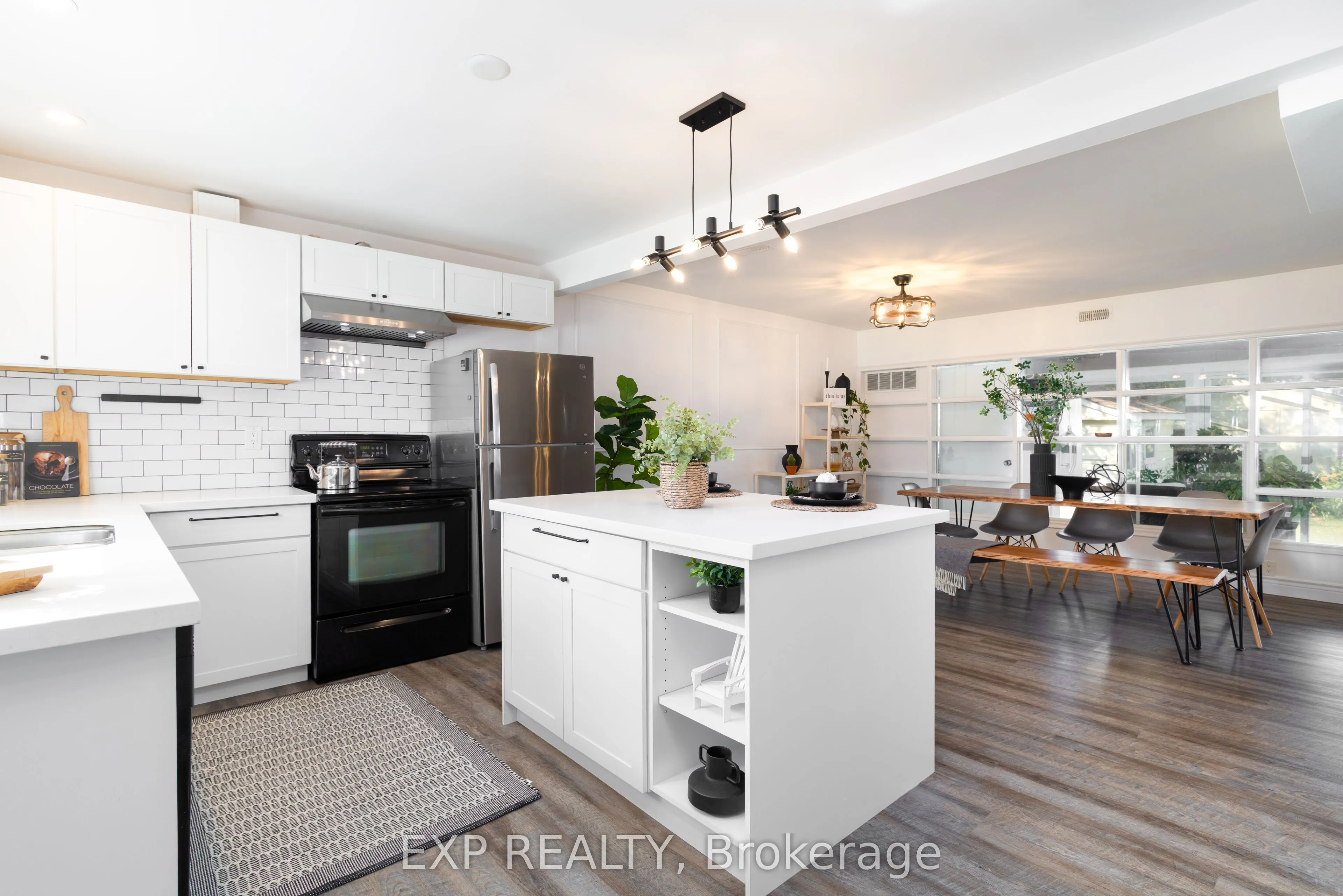 24 Lakeshore Road