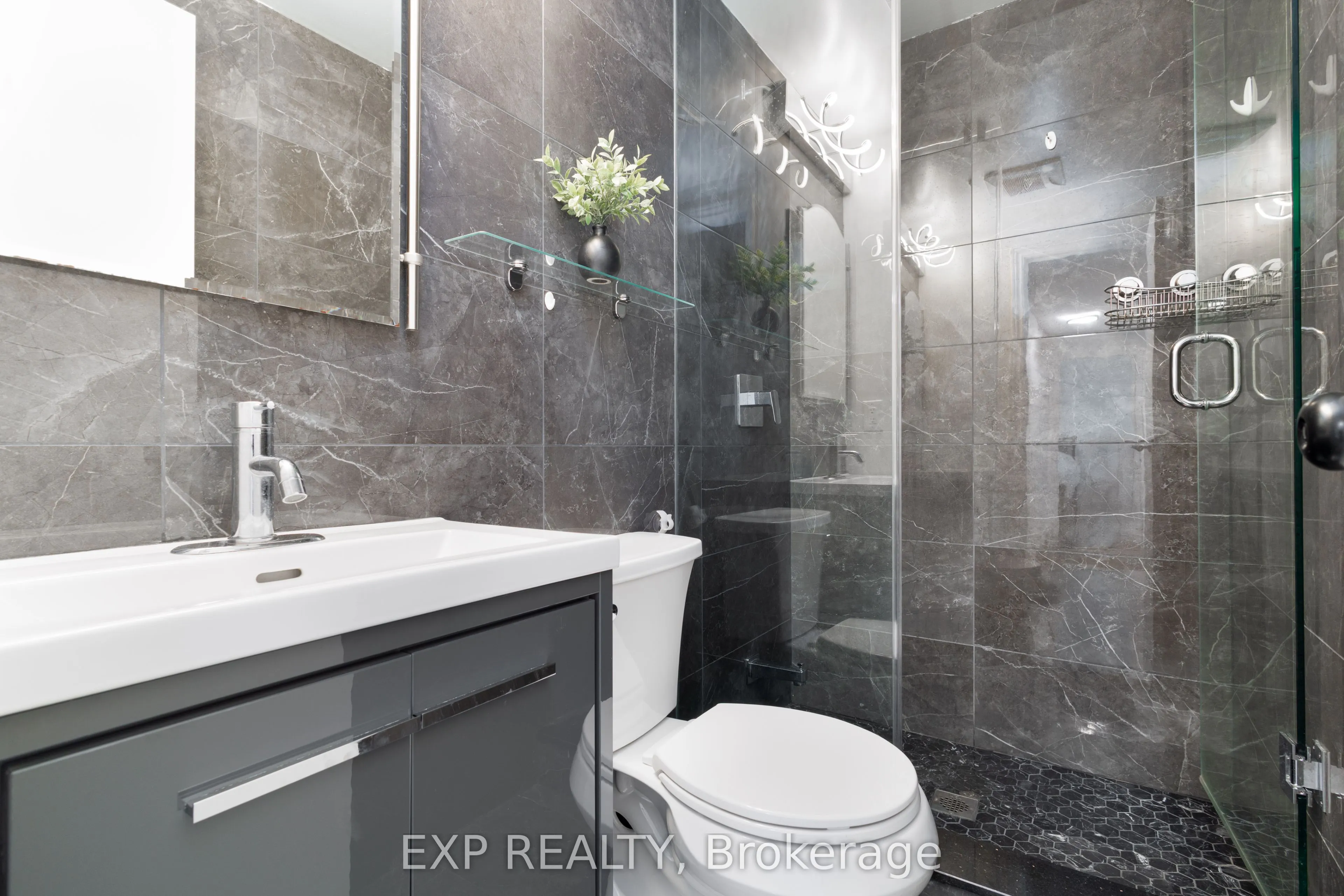 24 Lakeshore Road