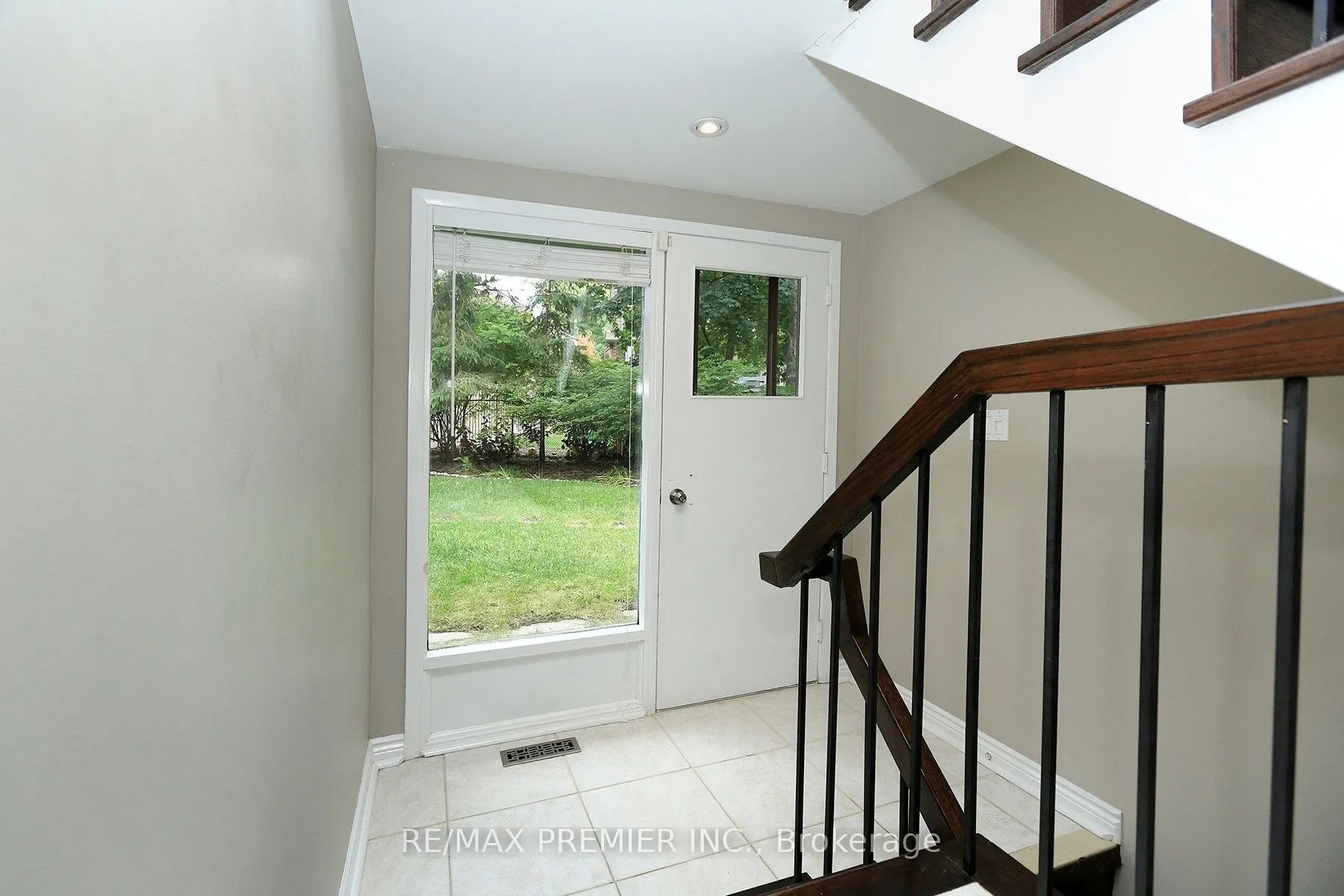 70 Captain Rolph Court