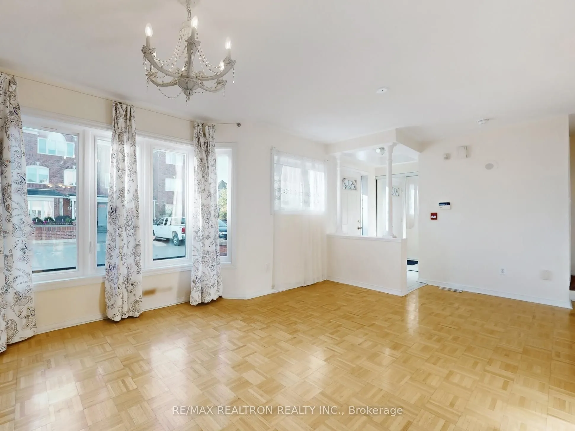 18 Clark Avenue W, #144