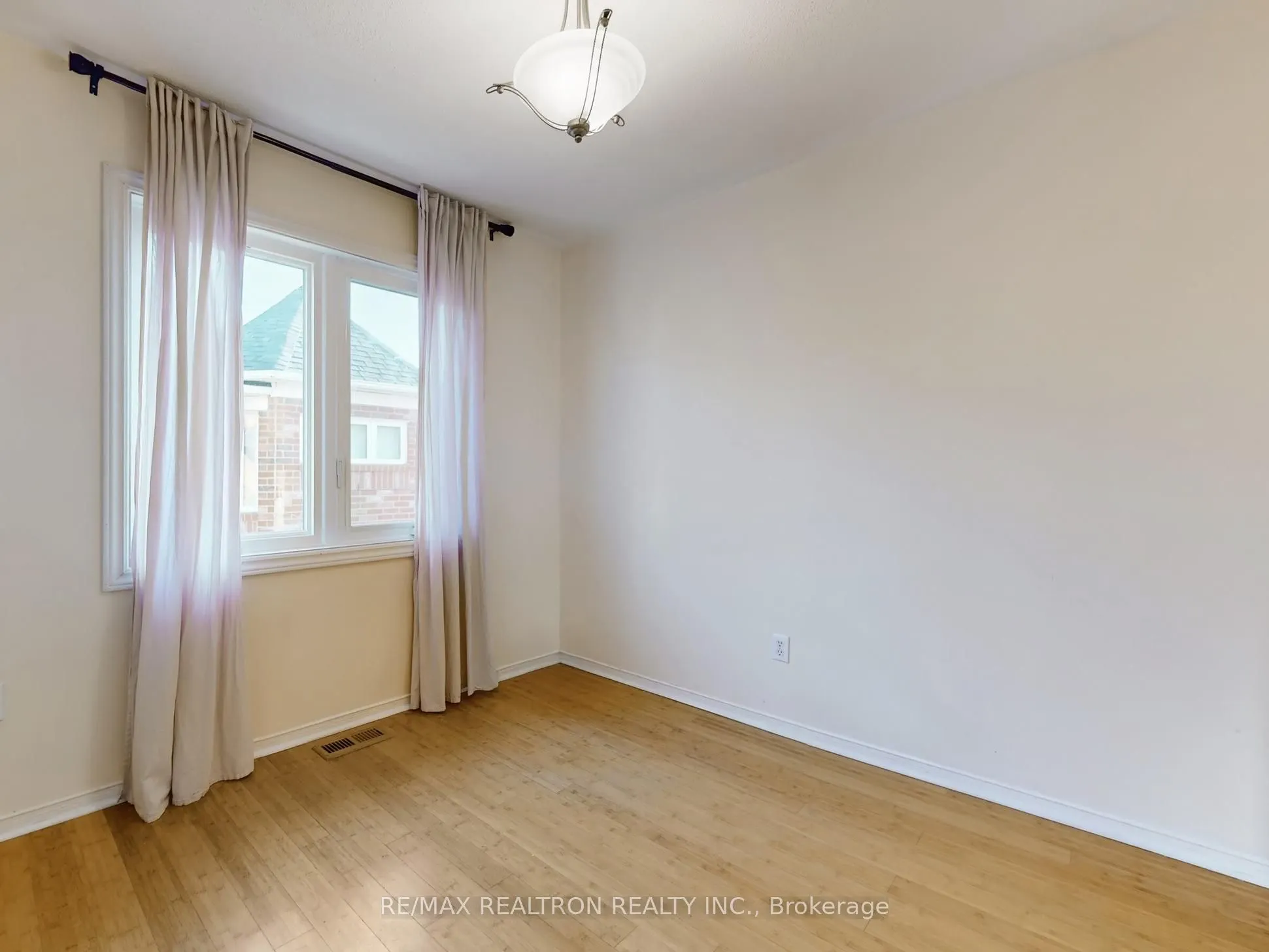 18 Clark Avenue W, #144