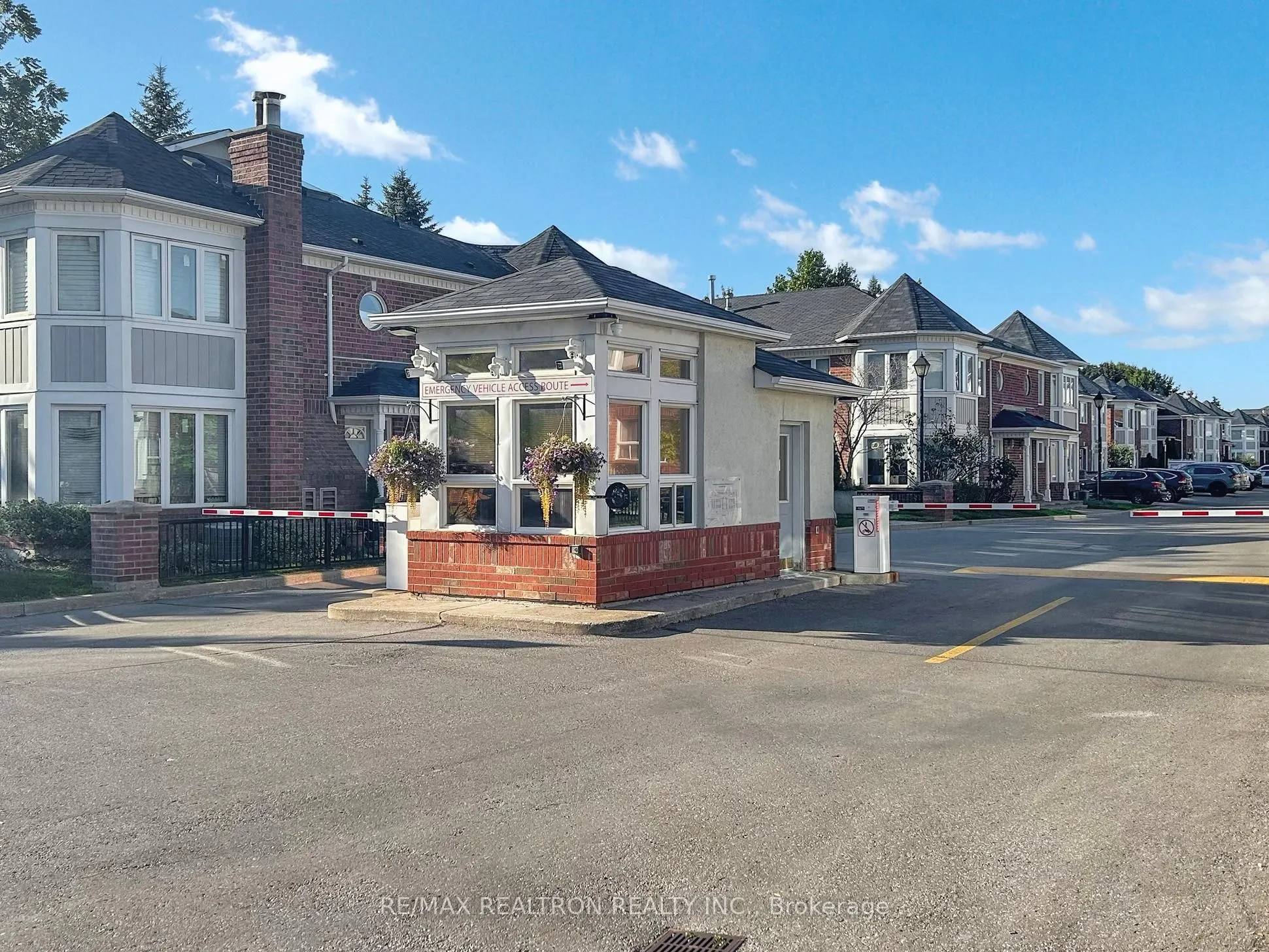 18 Clark Avenue W, #144
