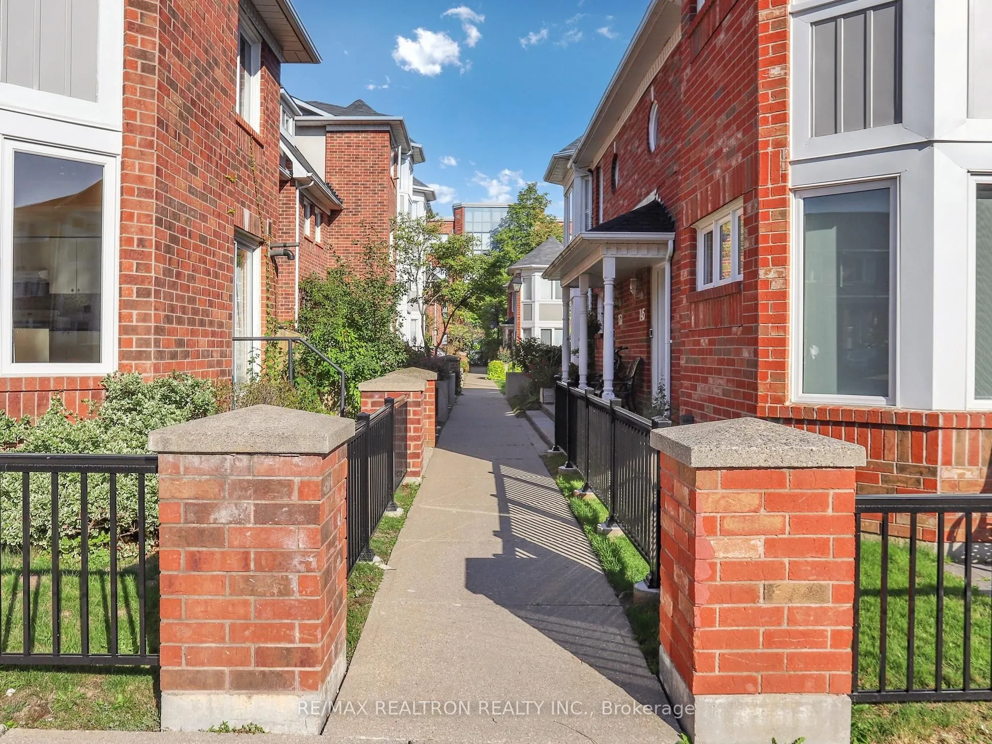 18 Clark Avenue W, #144