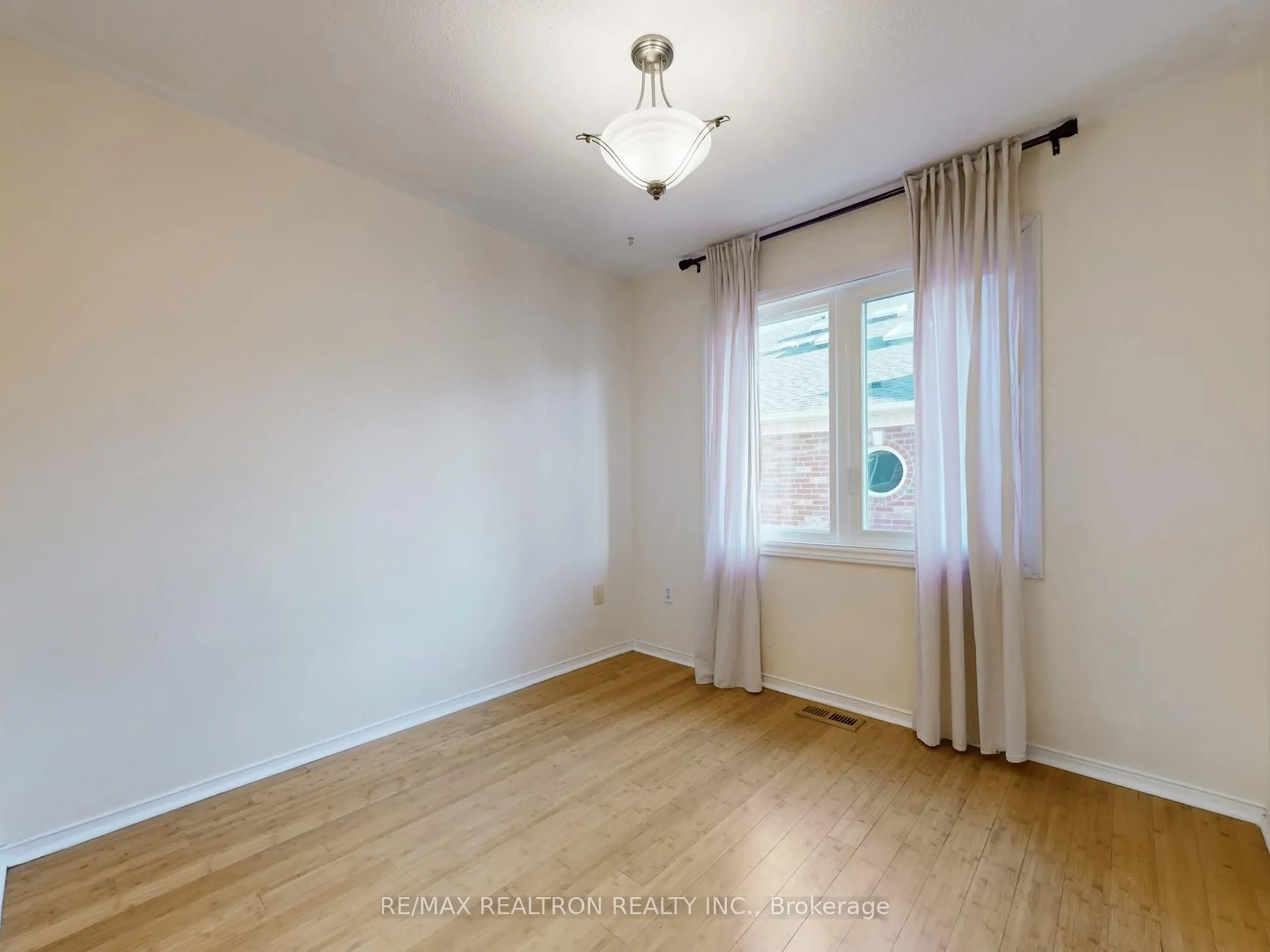 18 Clark Avenue W, #144