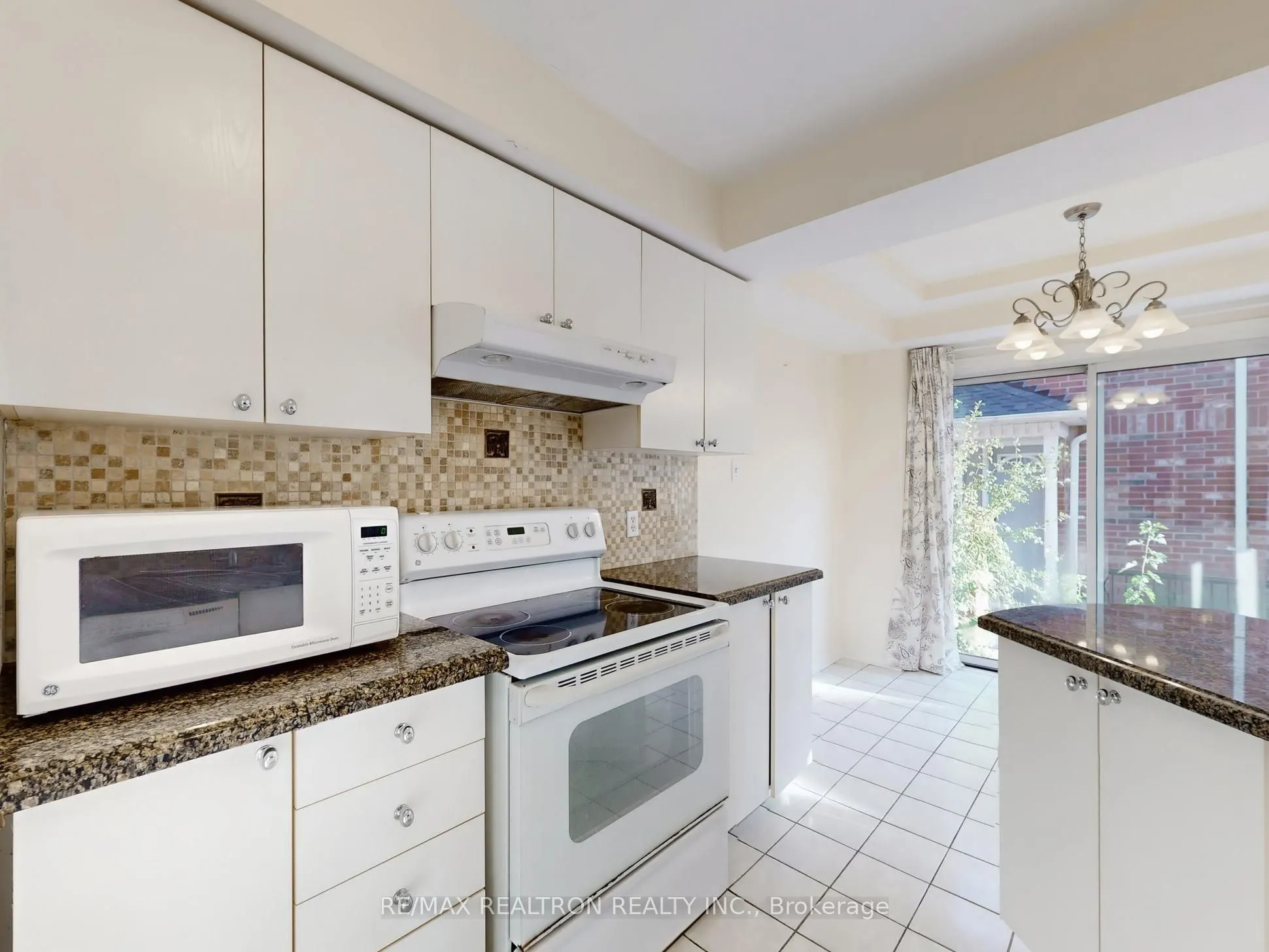 18 Clark Avenue W, #144