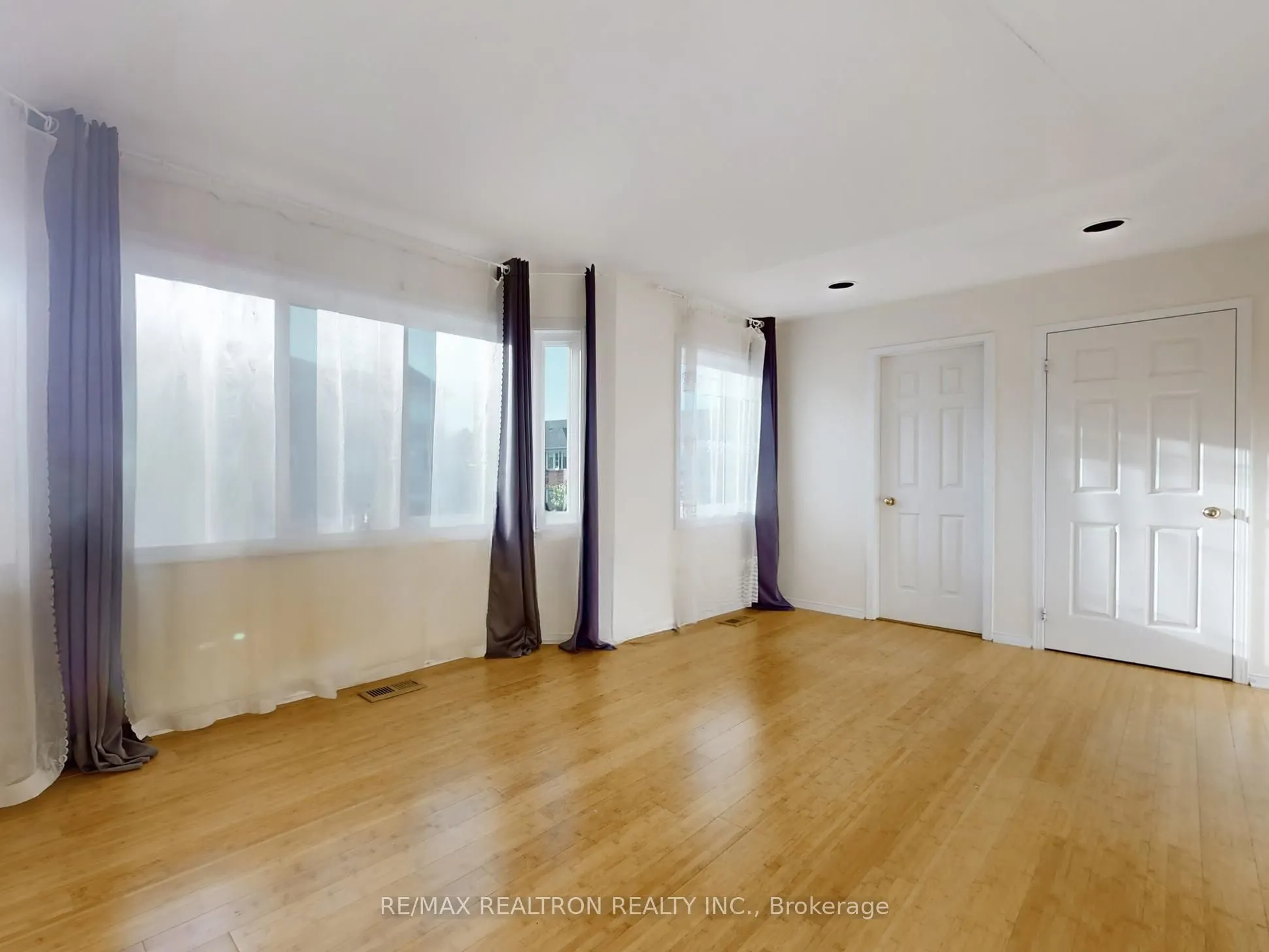 18 Clark Avenue W, #144