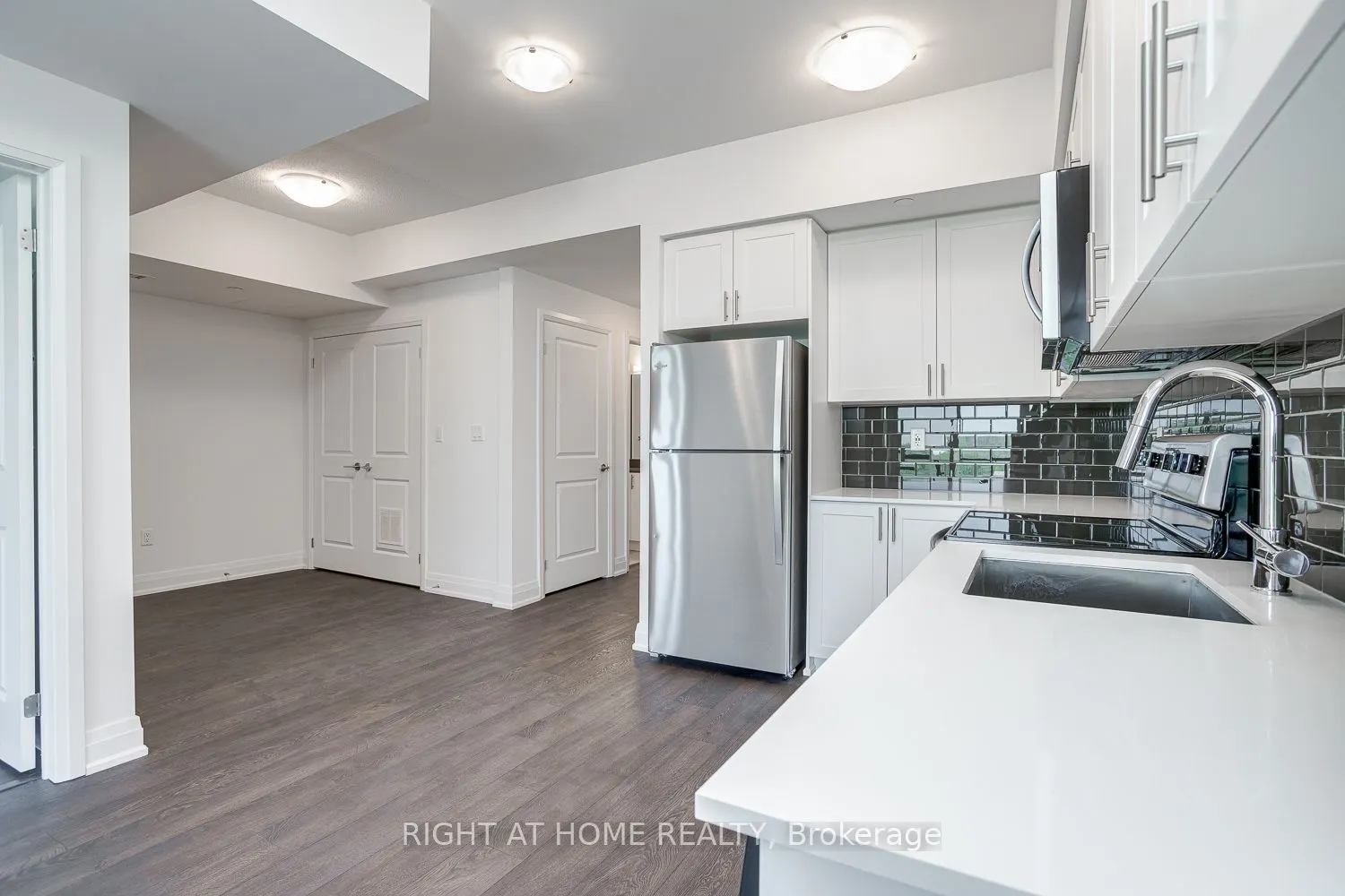 9700 Ninth Line, #621