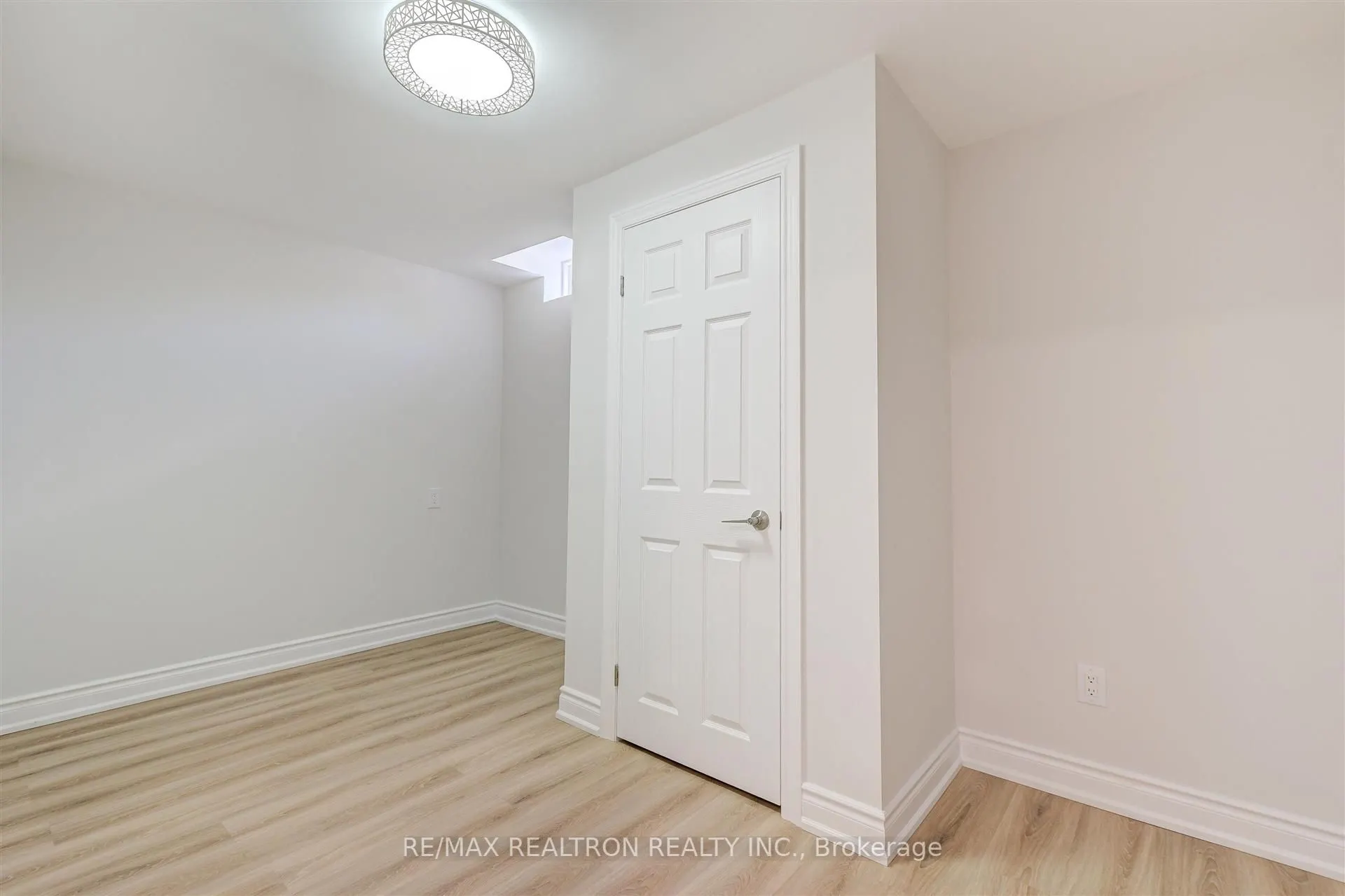 12 Randall Avenue, #Lower