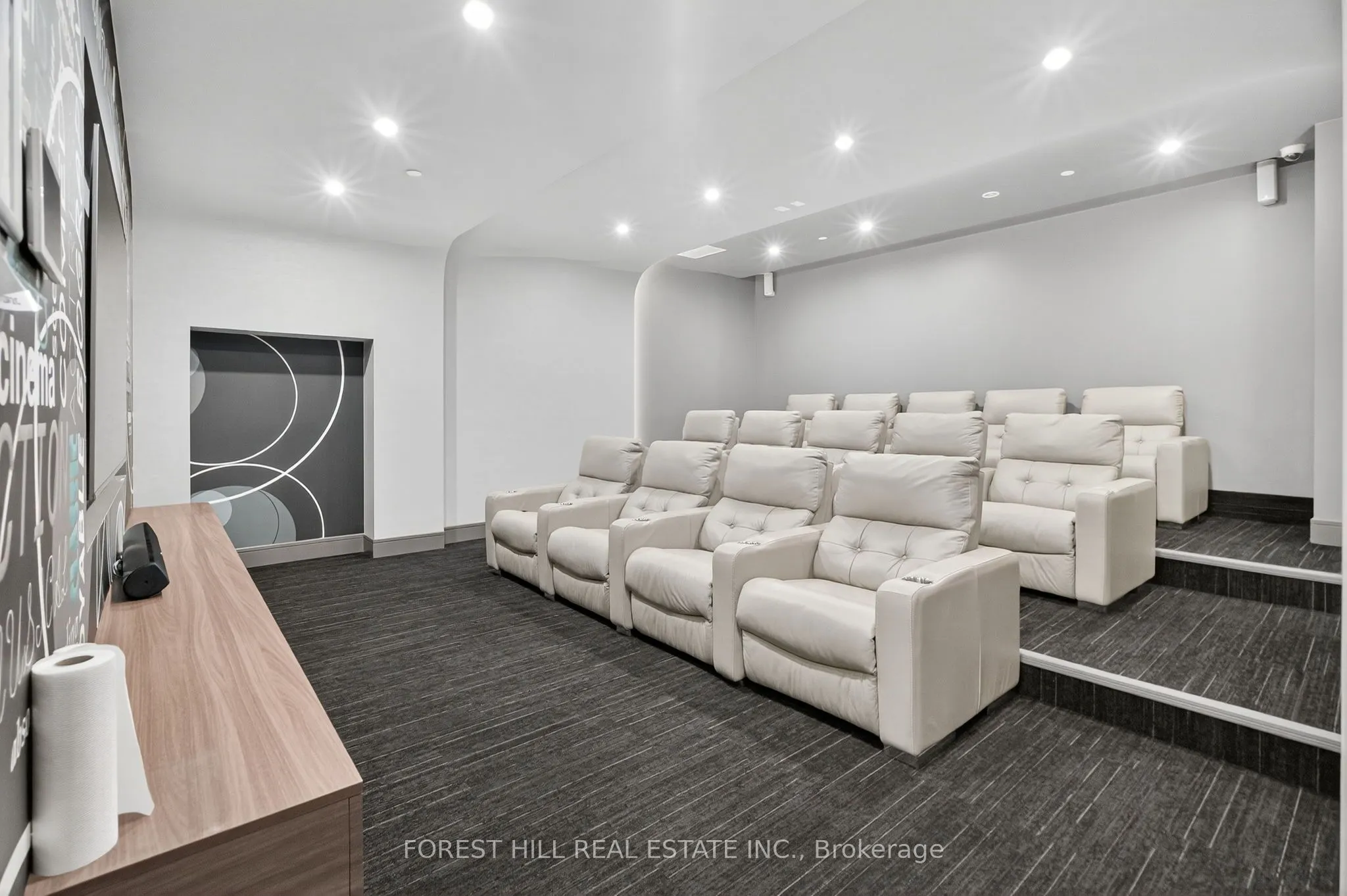 9205 Yonge Street, #1603