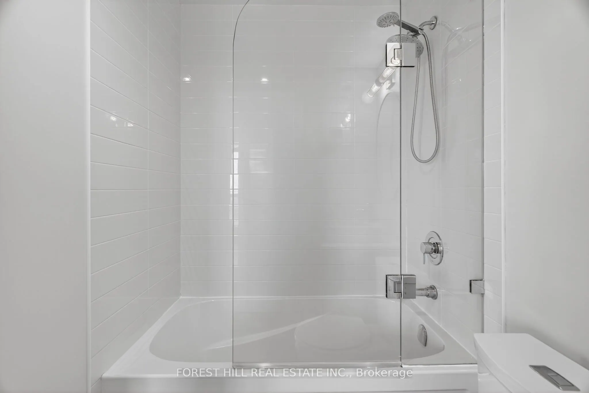 9205 Yonge Street, #1603