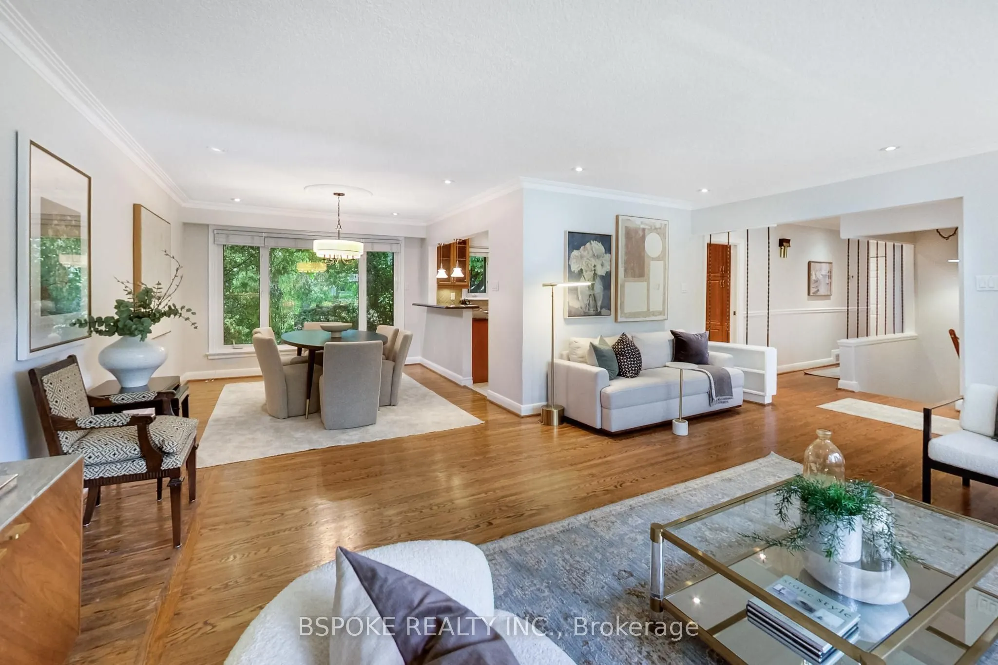 12 Vistaview Boulevard