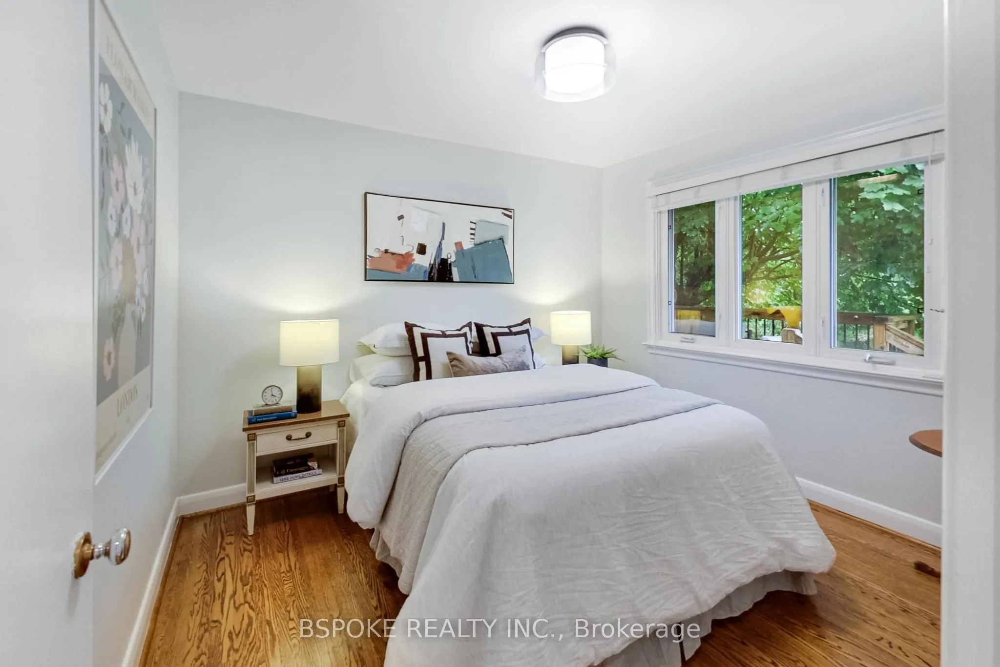 12 Vistaview Boulevard