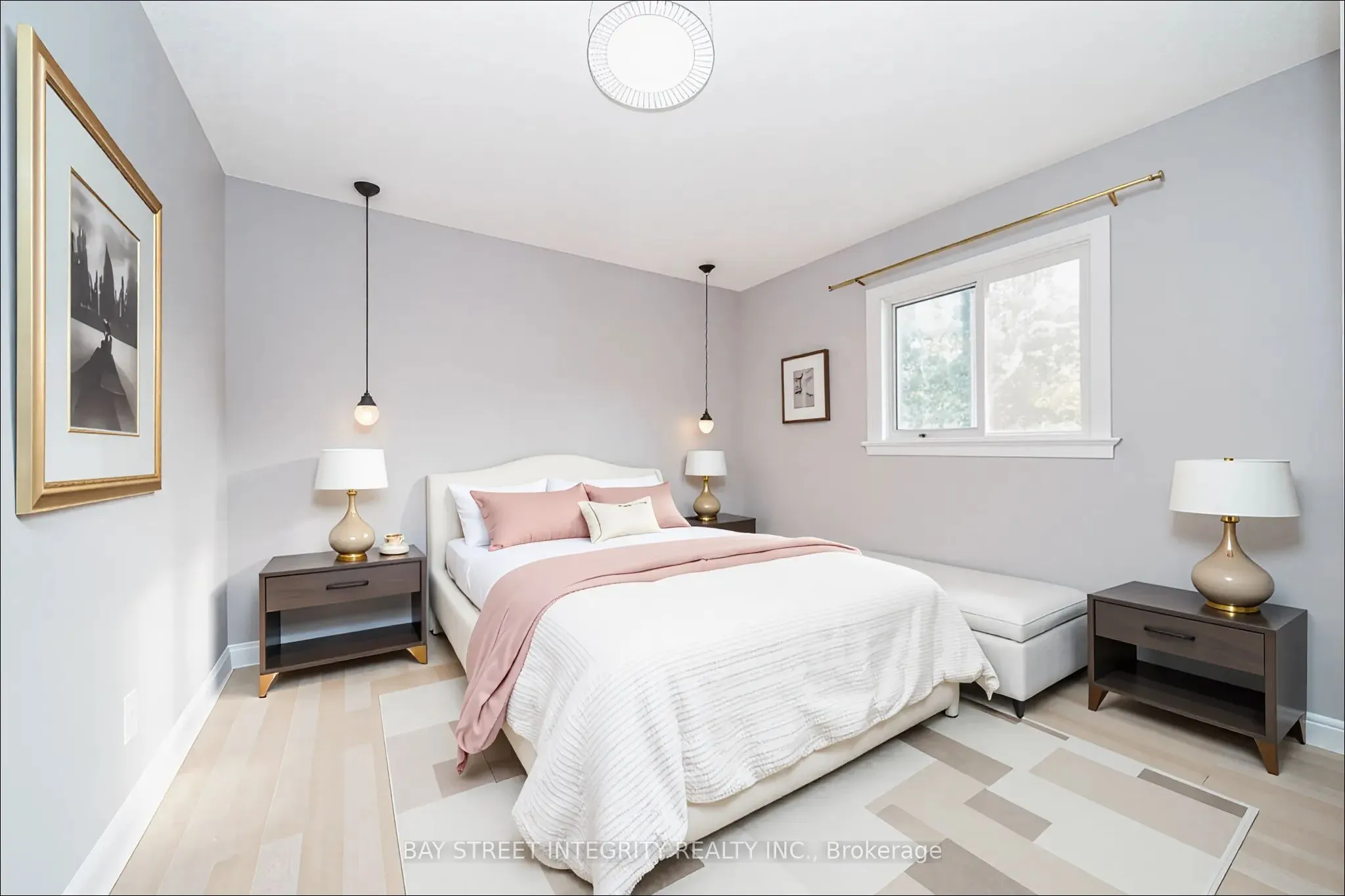 1 Hodgins Avenue